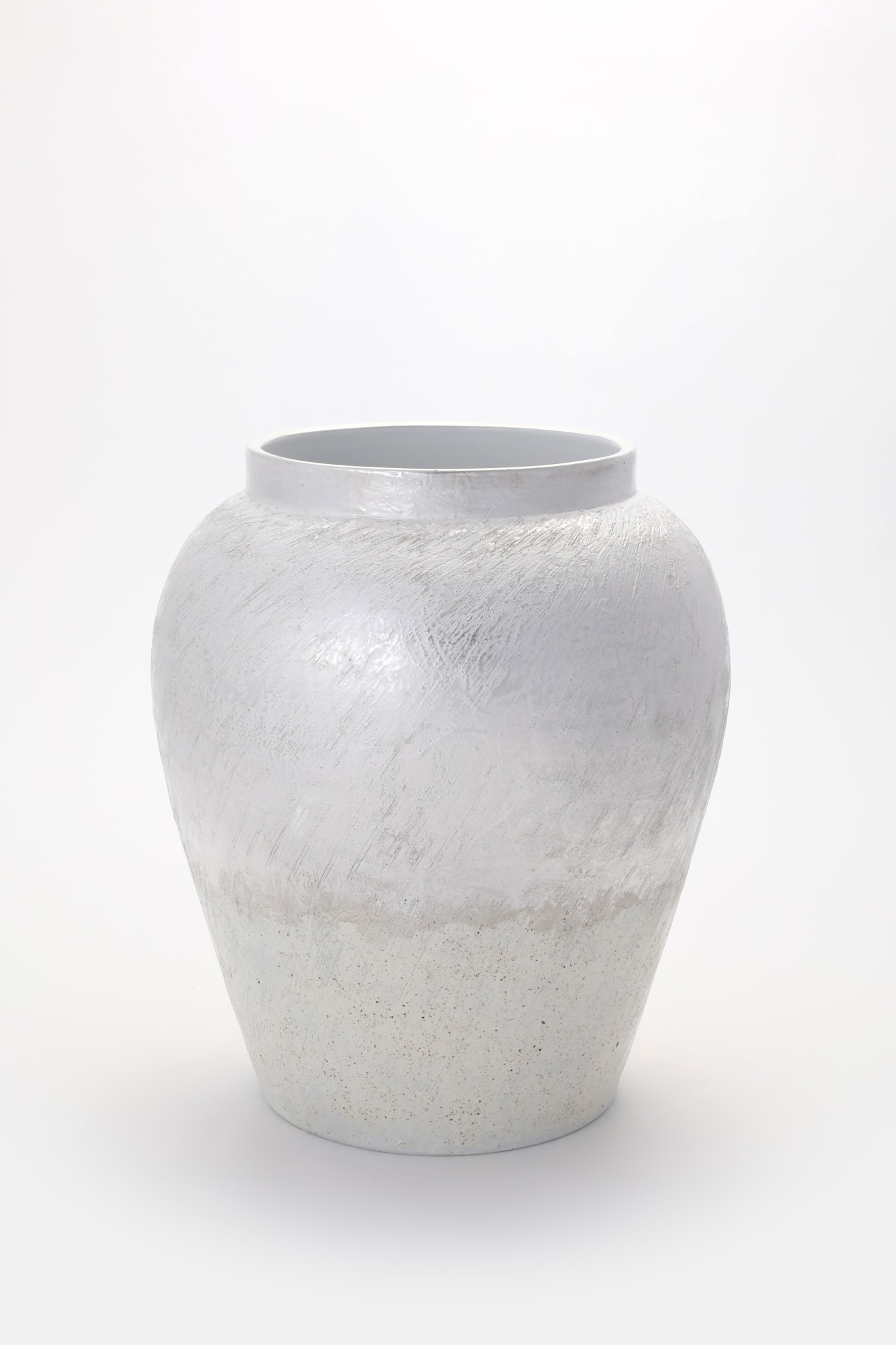 Lee Jeong-yong, Silver Porcelain Jar, 2024