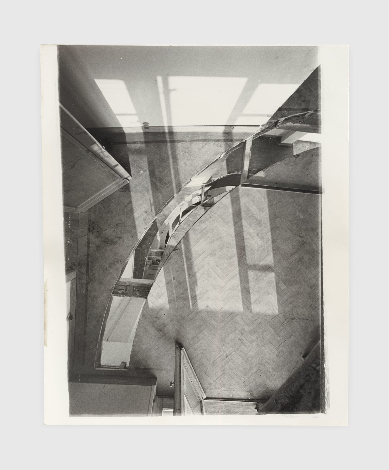 Gordon Matta-Clark, Office Baroque, 1977
