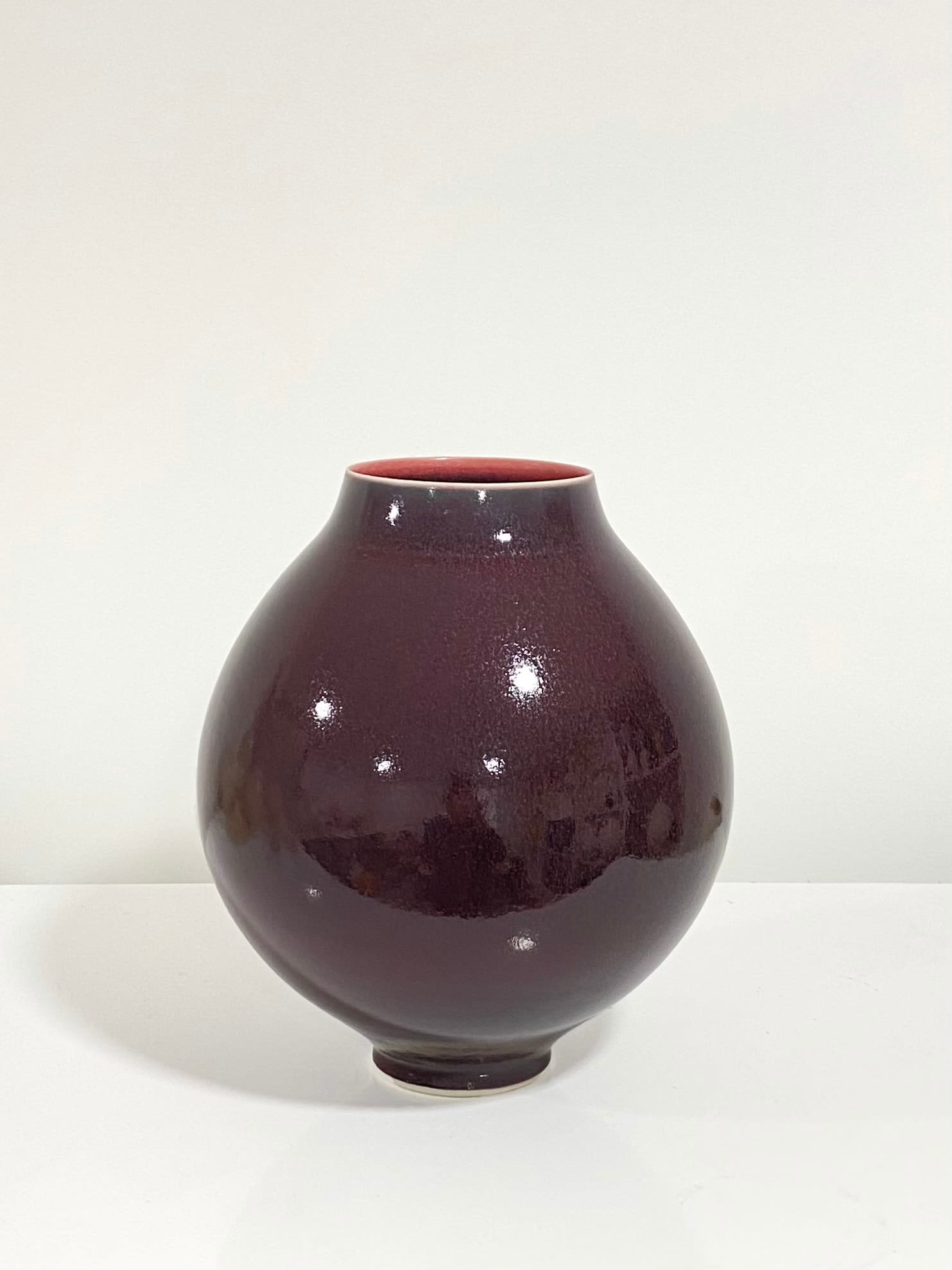 Anna Silverton, Porcelain Jar, 2023