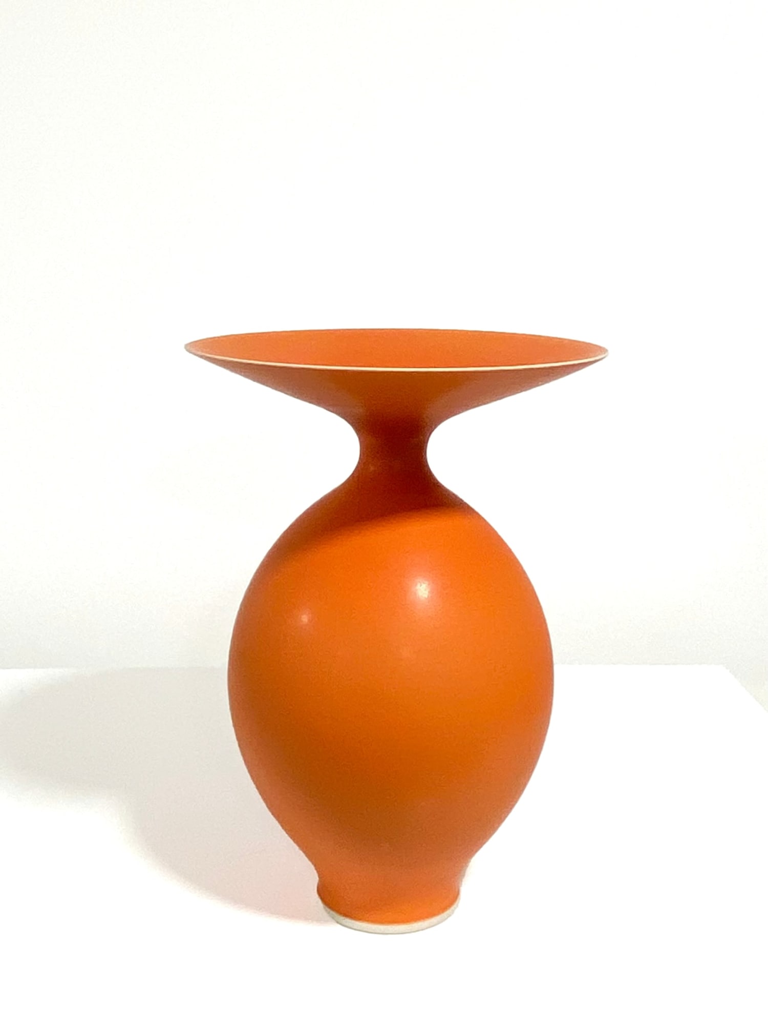Anna Silverton, Porcelain vase, 2023