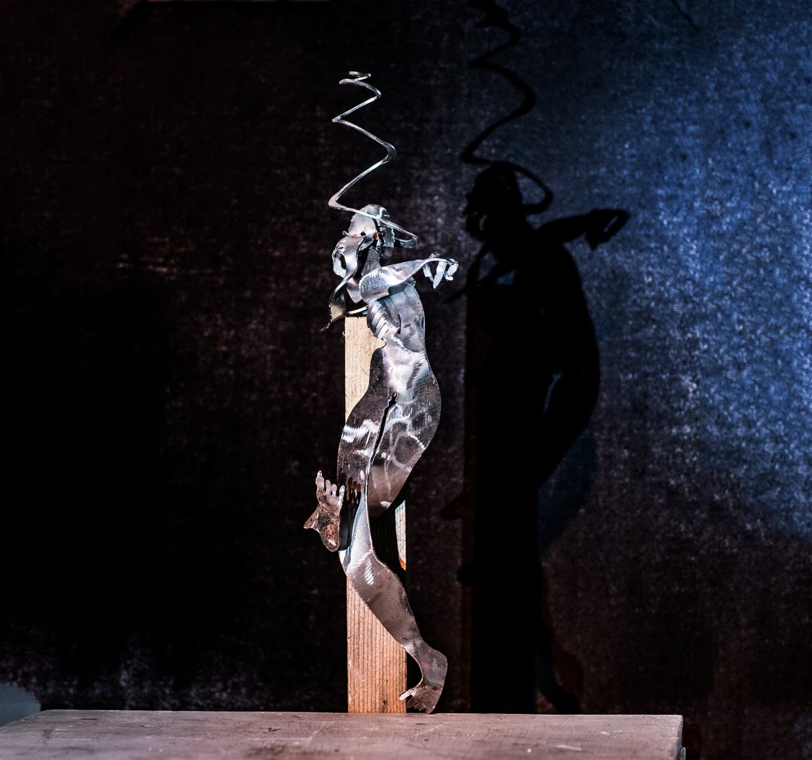 Tøru Harada 原田とおる(透), A Man Stands at A Bar, 2016