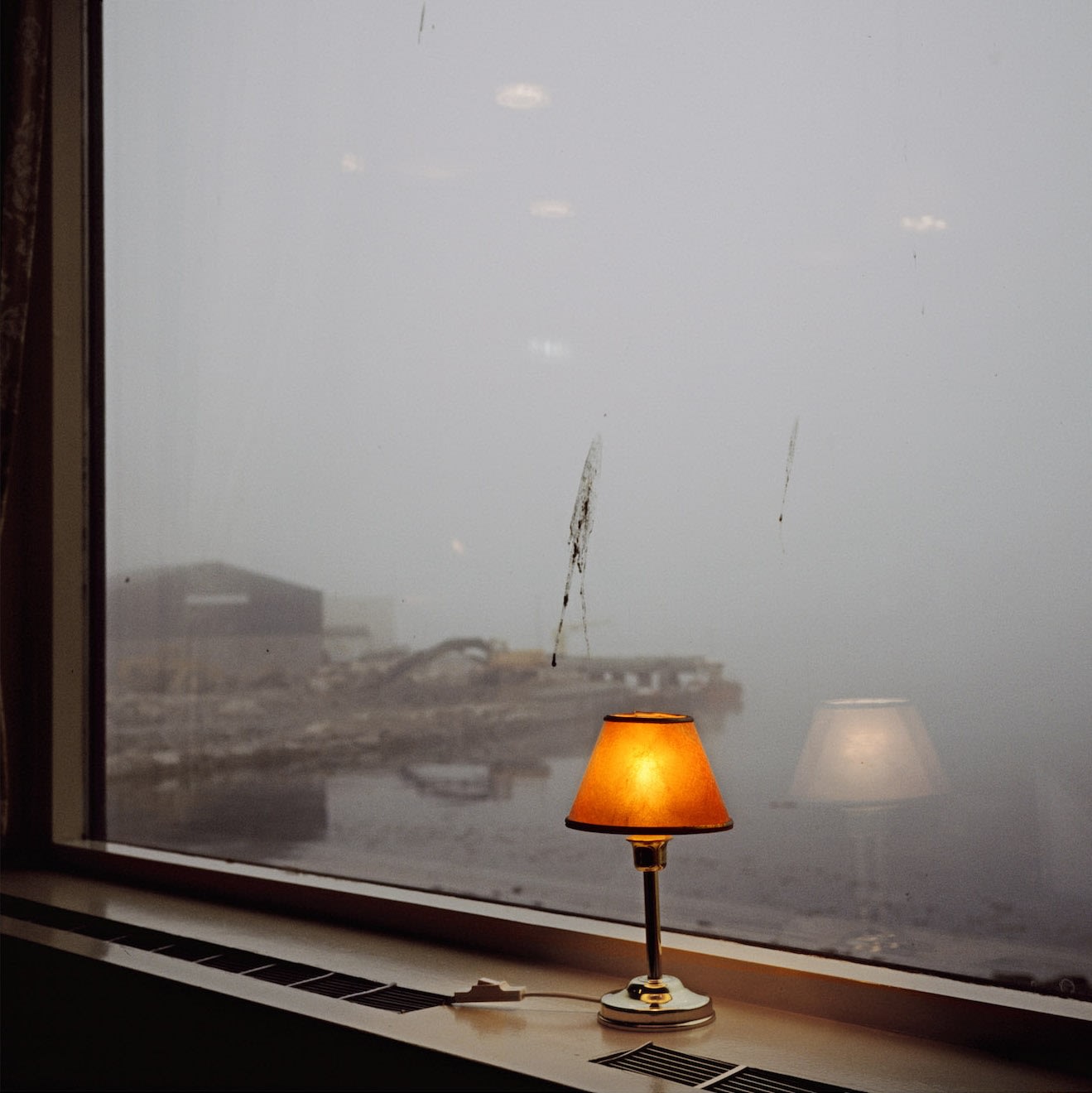 Jean-Christophe Béchet Vardo, Norvège Tirage jet d'encre sur papier Fine Art, réalisé par Picto 48 x 48 cm Dim. papier: 58 x 58 cm