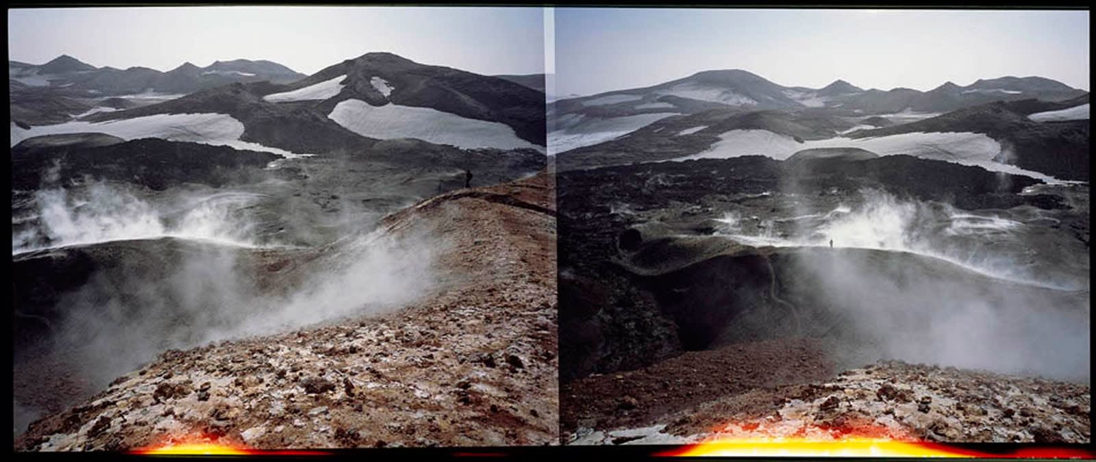 Jean-Christophe Béchet Volcan Fimmvörduhals, Island Tirage jet d'encre sur papier Hahnemühle Rag Baryta 325, tirage postérieur réalisé par l'auteur Dim. papier: 40 x 60 cm