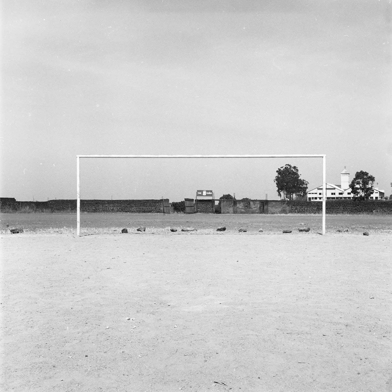 Pierre Schwartz Foumban #3, Cameroun Tirage sur papier Fine Art Hahnemühle Dim. papier: 22 x 22 cm