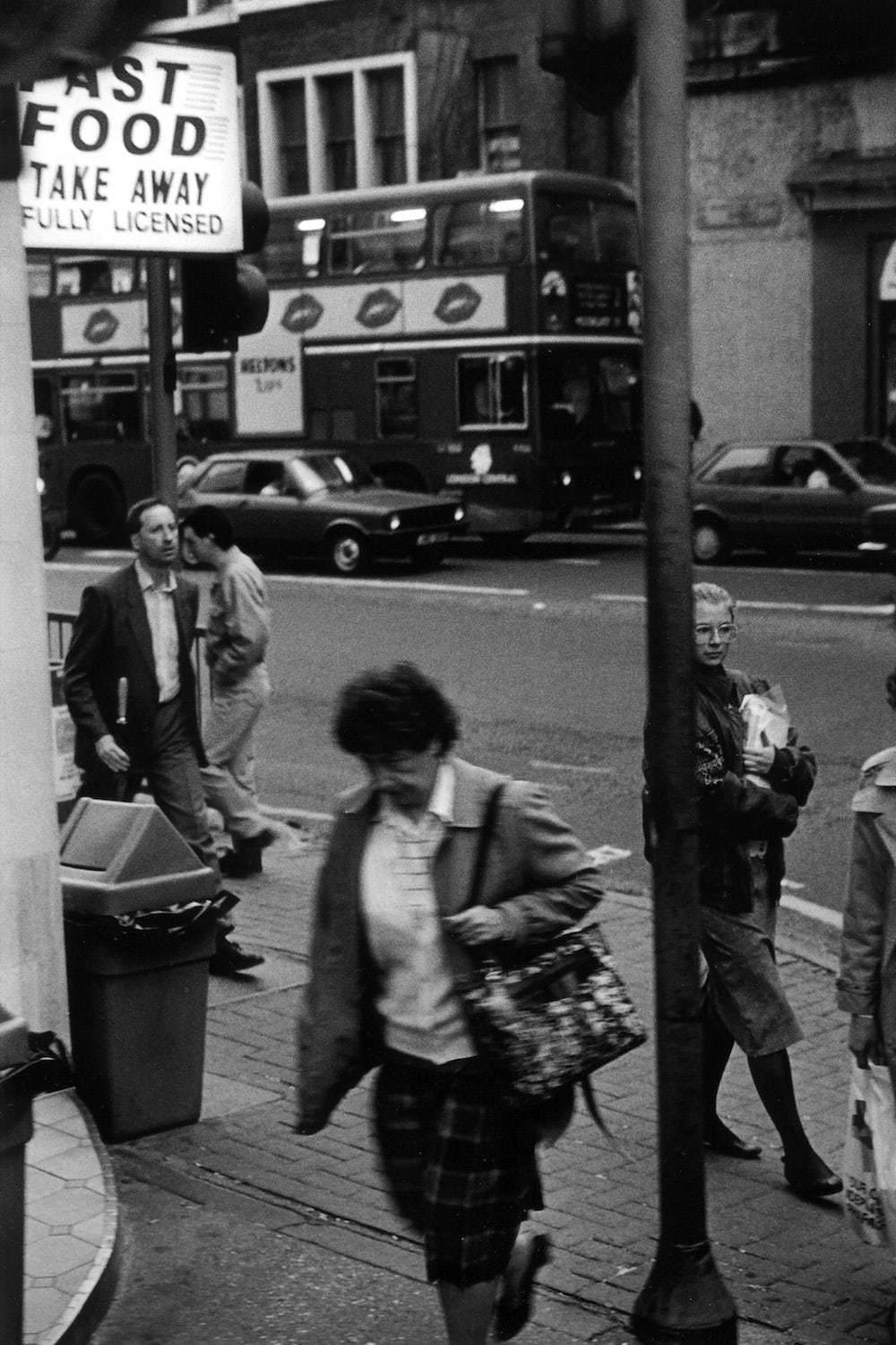 Jean-Christophe Béchet Londres, Angleterre Tirage gélatino-argentique sur papier Kentmere, réalisé par l'artiste 23,5 x 36 cm Dim. papier: 30 x 40 cm