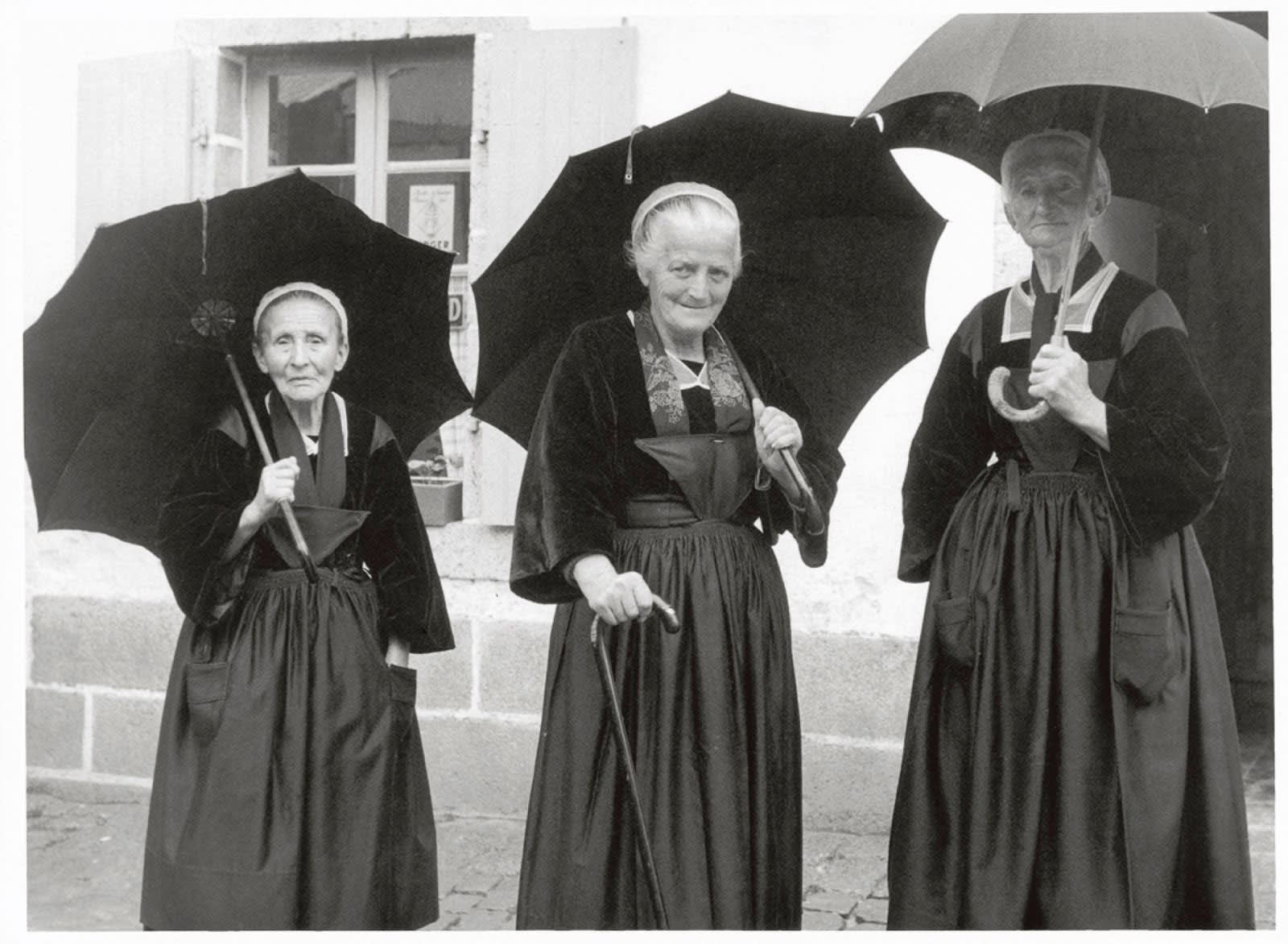 Sabine Weiss Bretagne Tirage gélatino-argentique postérieur 20,5 x 30,8 cm Dim. papier: 30 x 40 cm