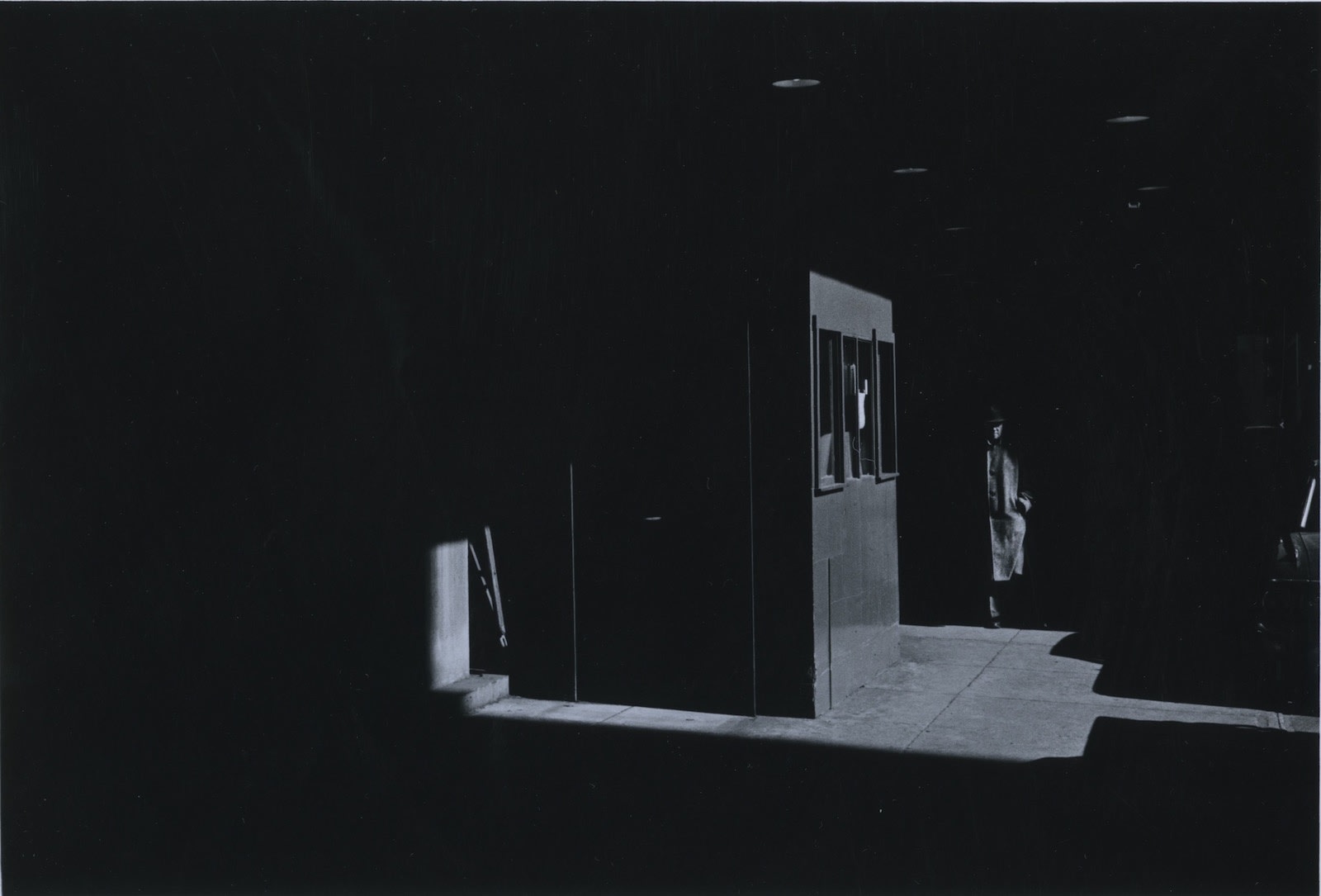 Ray K. Metzker Philadelphia Tirage gélatino-argentique d'époque, réalisé par l'artiste 15,1 x 22,2 cm Dim. papier: 20,3 x 25,4 cm
