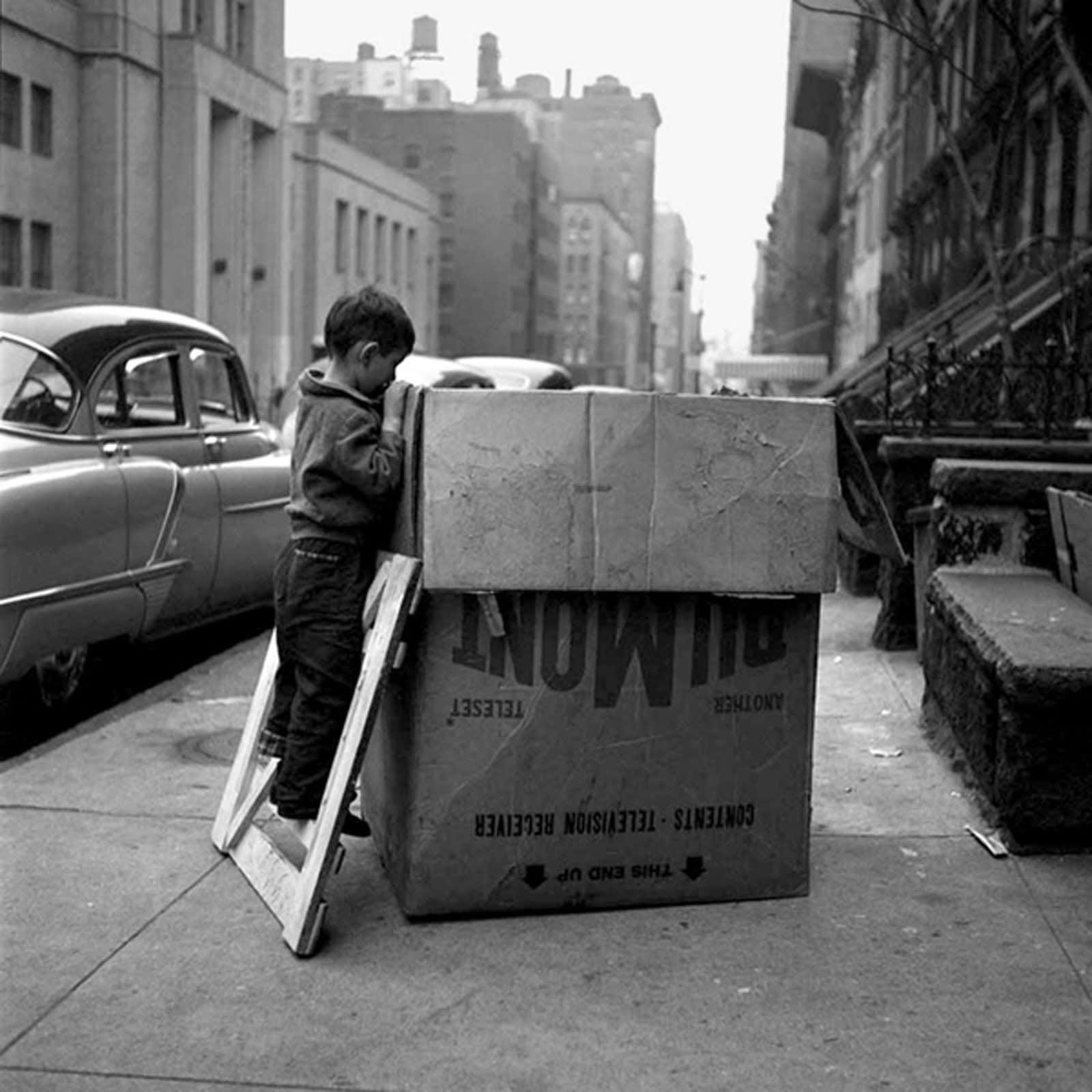 Vivian Maier New York, NY, n.d. Tirage gélatino-argentique, posthume 30 x 30 cm Dim. papier: 40 x 50 cm