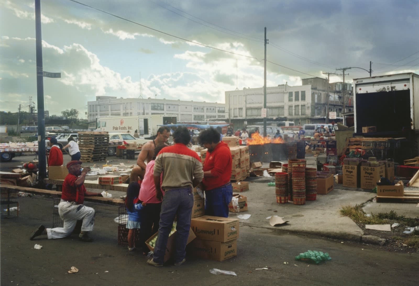 Jay Wolke Last sales on a Sunday Tirage gélatino argentique postérieur 16,1 x 23,4 cm Dim. papier: 27,8 x 35,4 cm