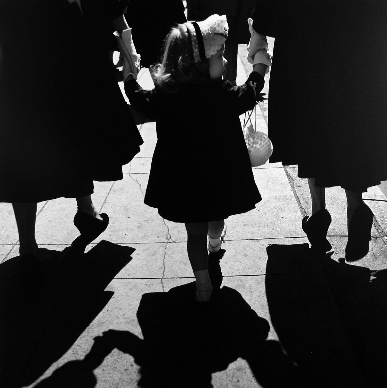 Vivian Maier New York, NY Tirage gélatino-argentique, posthume 30 x 30 cm Dim. papier: 40 x 50 cm