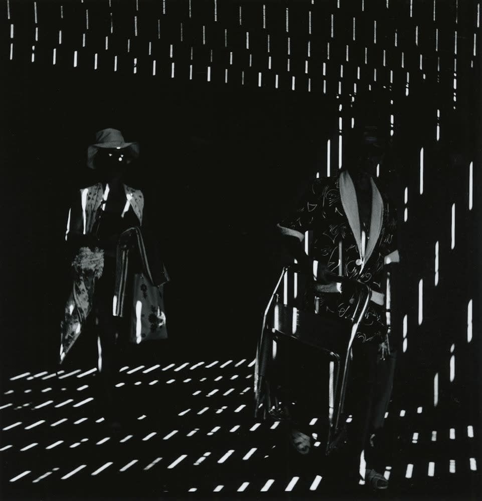 Ray K. Metzker Under the boardwalk, Atlantic City Tirage gélatino-argentique postérieur, réalisé par l'artiste 22,6 x 22 cm Dim. papier: 35,5 x 28,7 cm