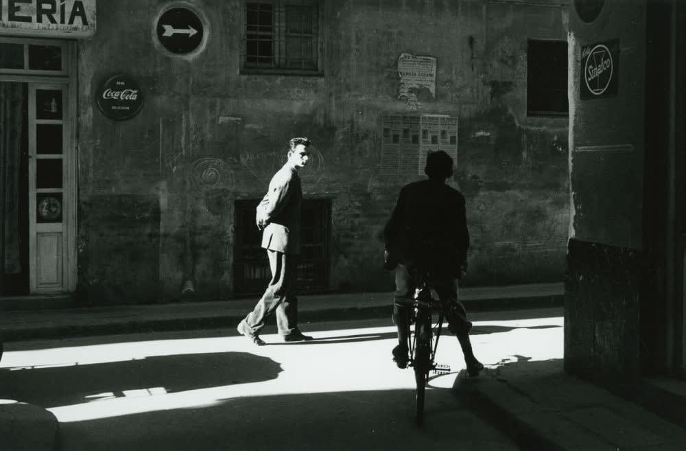 Ray K. Metzker Valencia, Spain Tirage gélatino-argentique d'époque, réalisé par l'artiste 21,5 x 14 cm Dim. papier: 24,7 x 20,2 cm