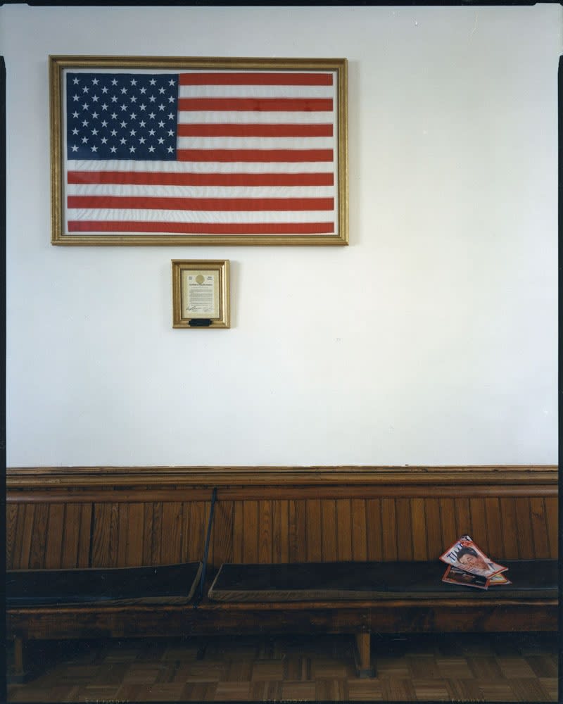 Bruce Wrighton Tioga County Courthouse, Owego, NY Tirage C-print d'époque 20 x 25 cm Dim. papier: 20 x 25 cm