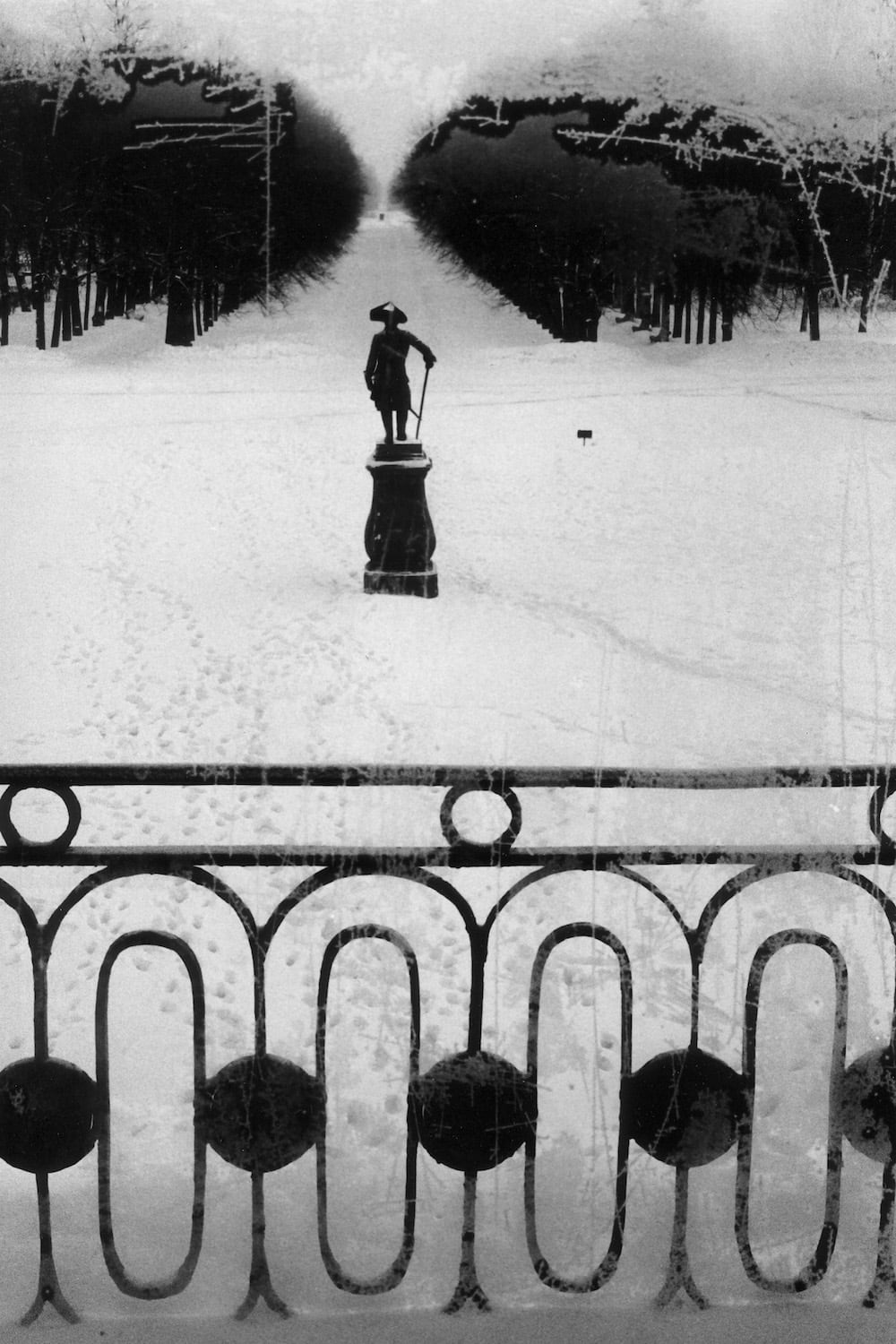 Jean-Christophe Béchet Saint-Pétersbourg, Russie Tirage gélatino-argentique sur papier Kentmere, réalisé par l'artiste 23,5 x 35,5 cm Dim. papier: 30 x 40 cm