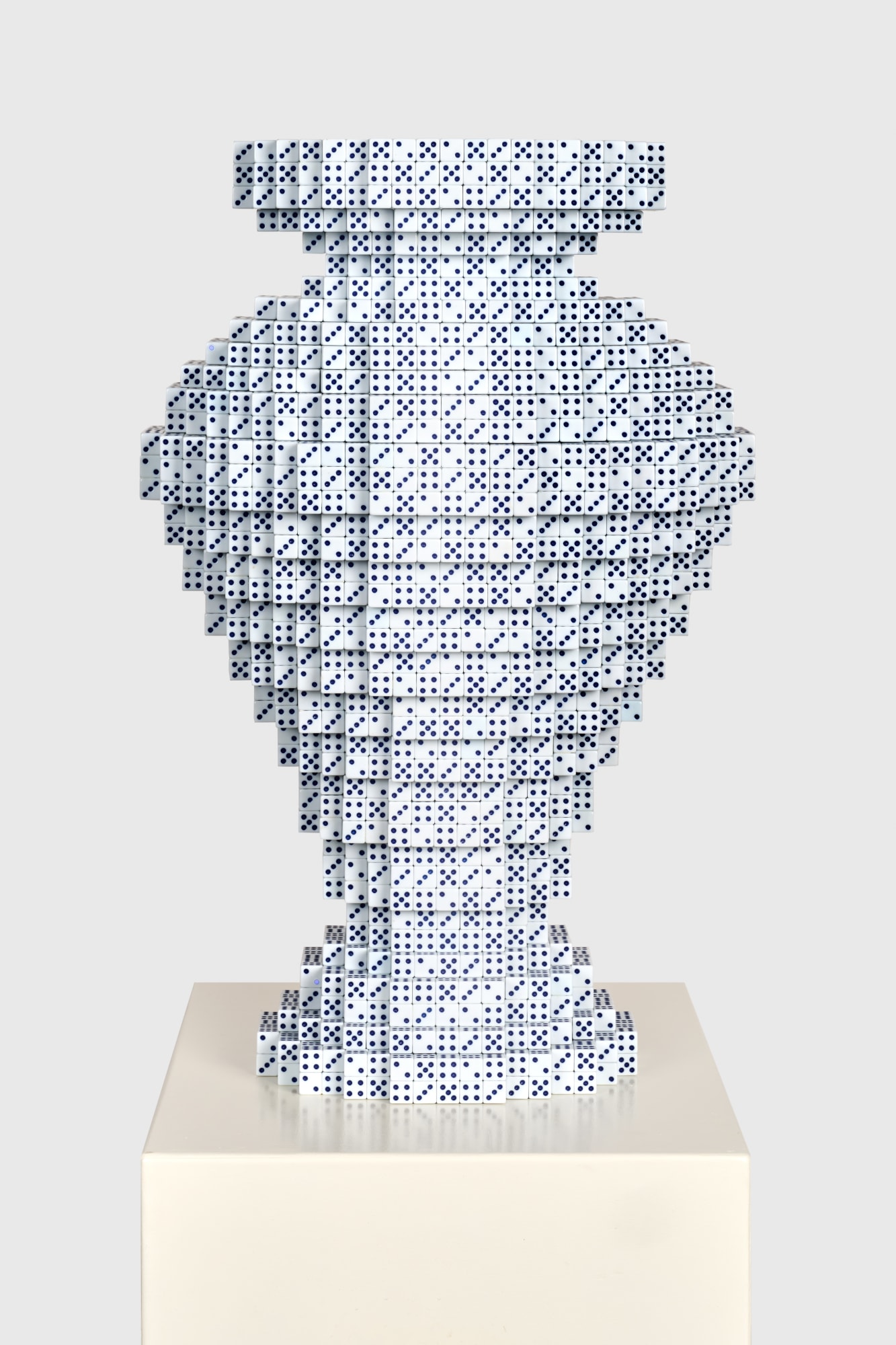 Diederik Schneemann, 1st Dynasty Lucky ming vase