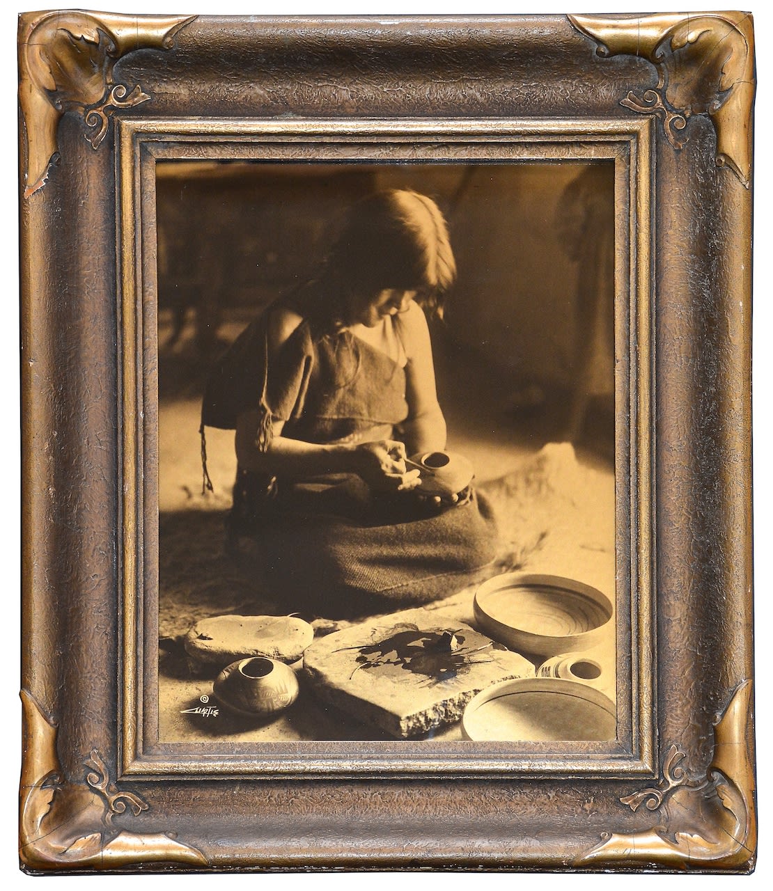 Edward S. Curtis, The Potter (Nampeyo) – Hopi, 1905