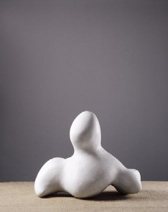 Jean Arp Dame de Délos sculpture en plâtre 36,8 x 47 x 25 cm
