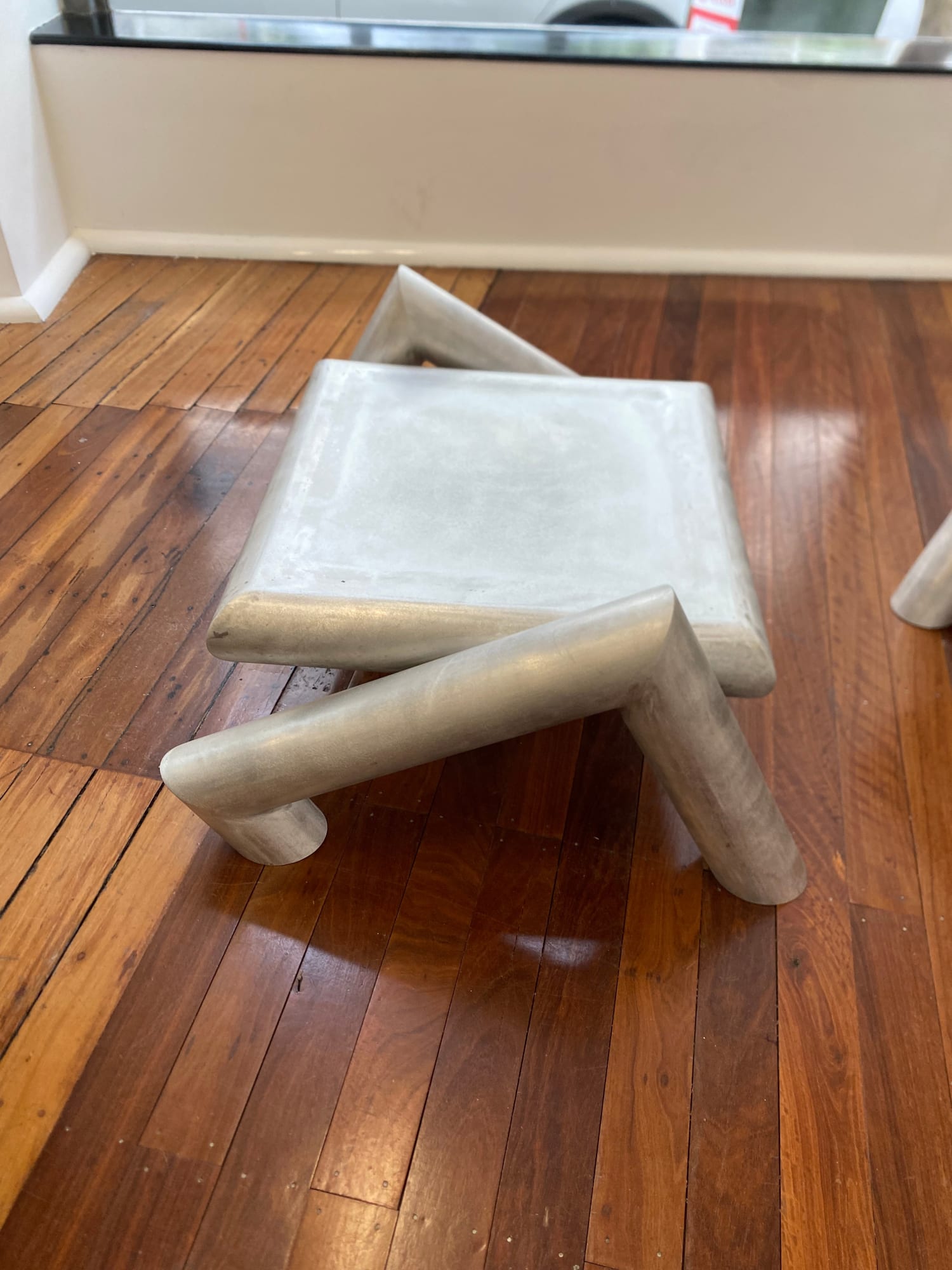 Jordan Gogos, Table, 2024