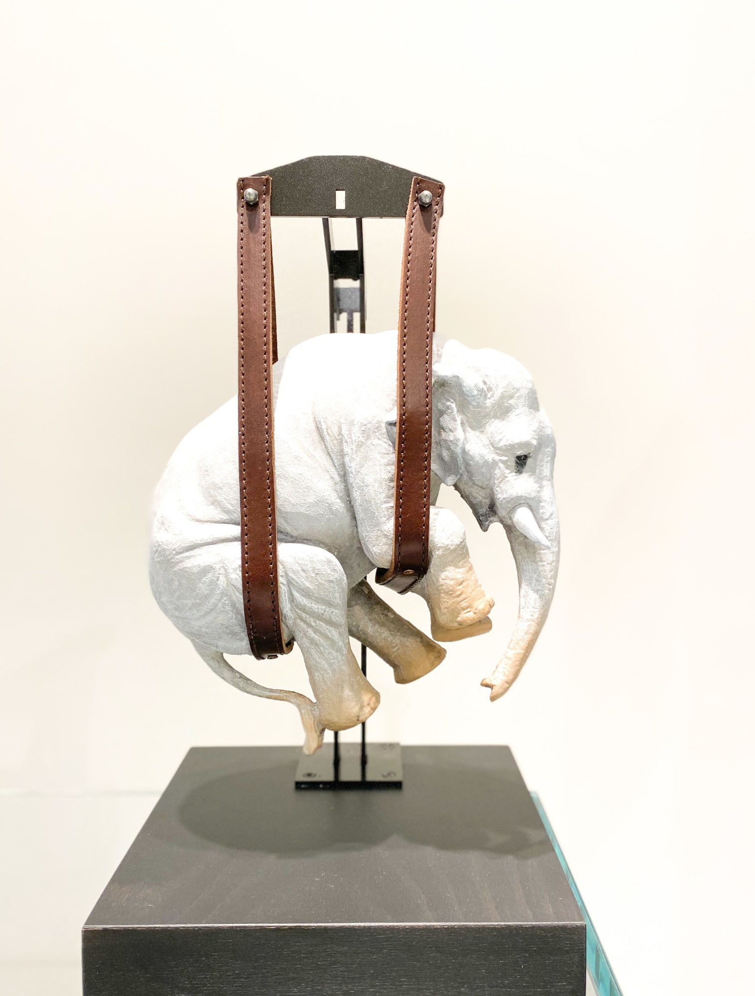 Stefano Bombardieri, Il Peso del Tempo Sospeso / Elefante Piccolo, 2020
