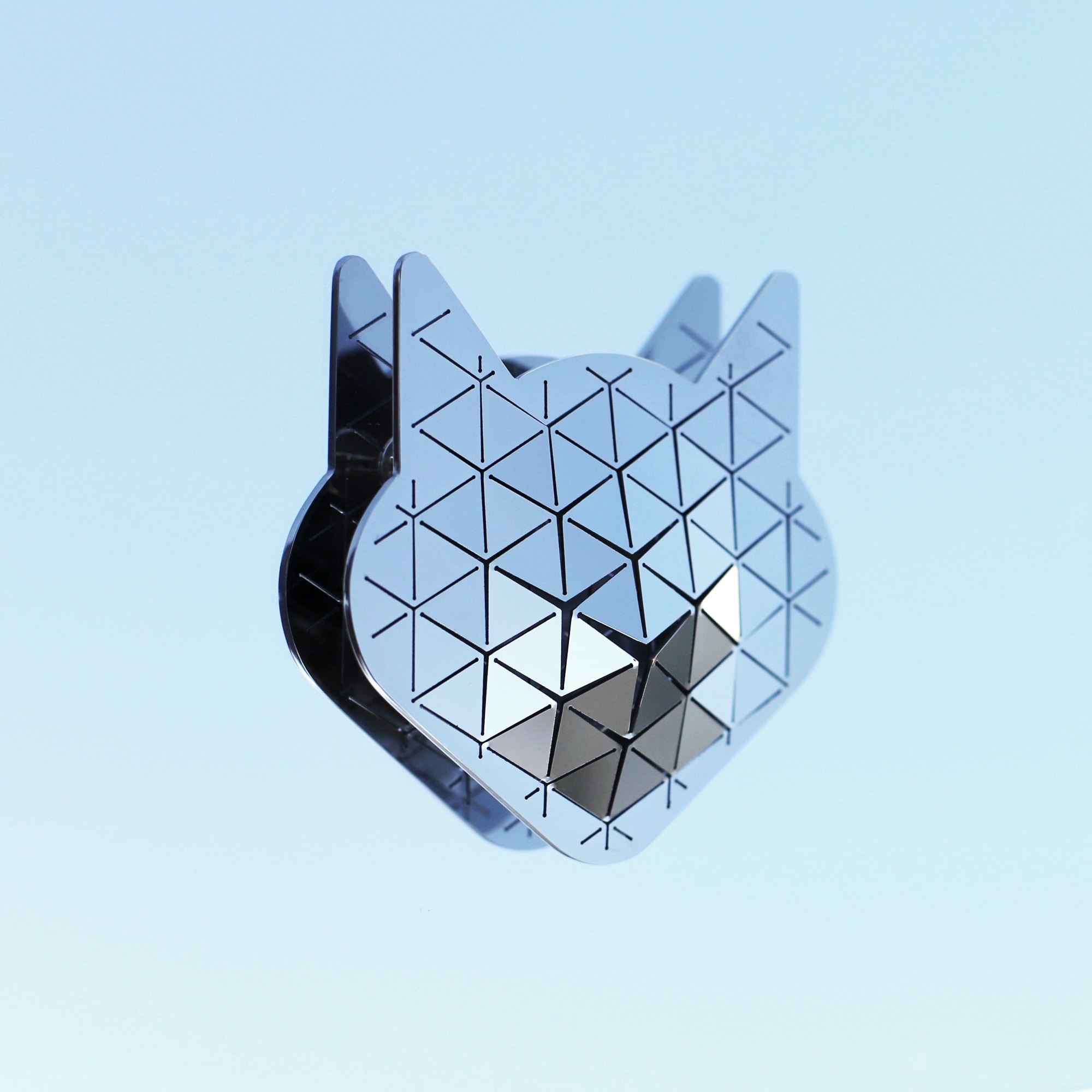 Eunmi Chun, Mirror of Envy 1 brooch, 2022/24