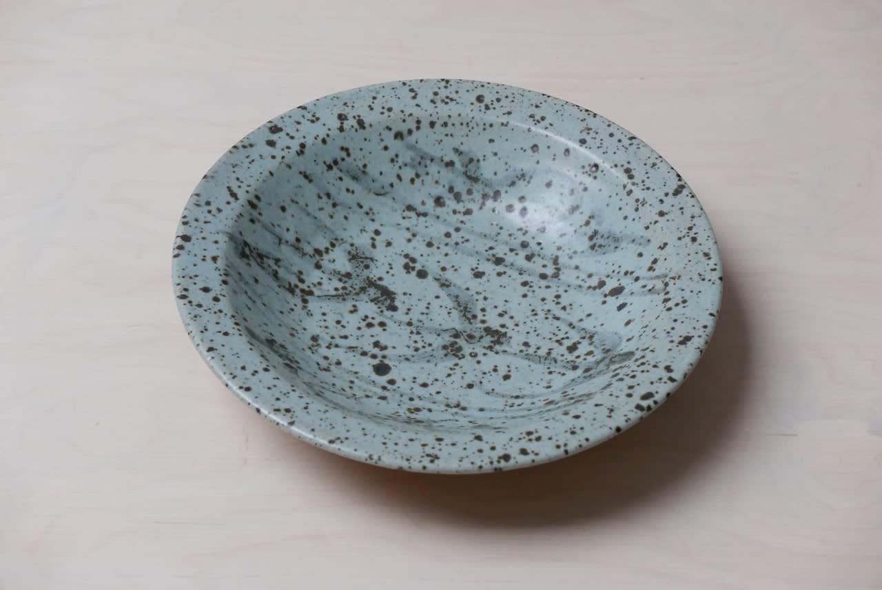 Helen Pincombe, Bowl