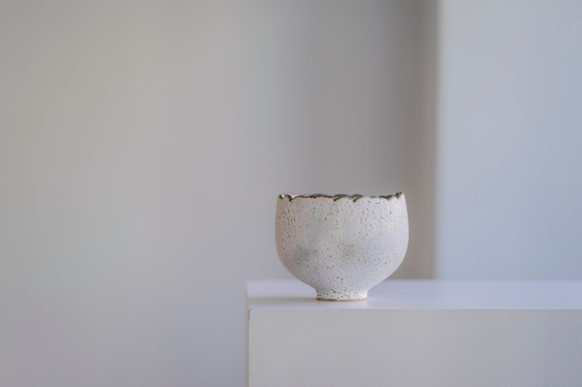 Mary Rogers, Bowl with dark rim