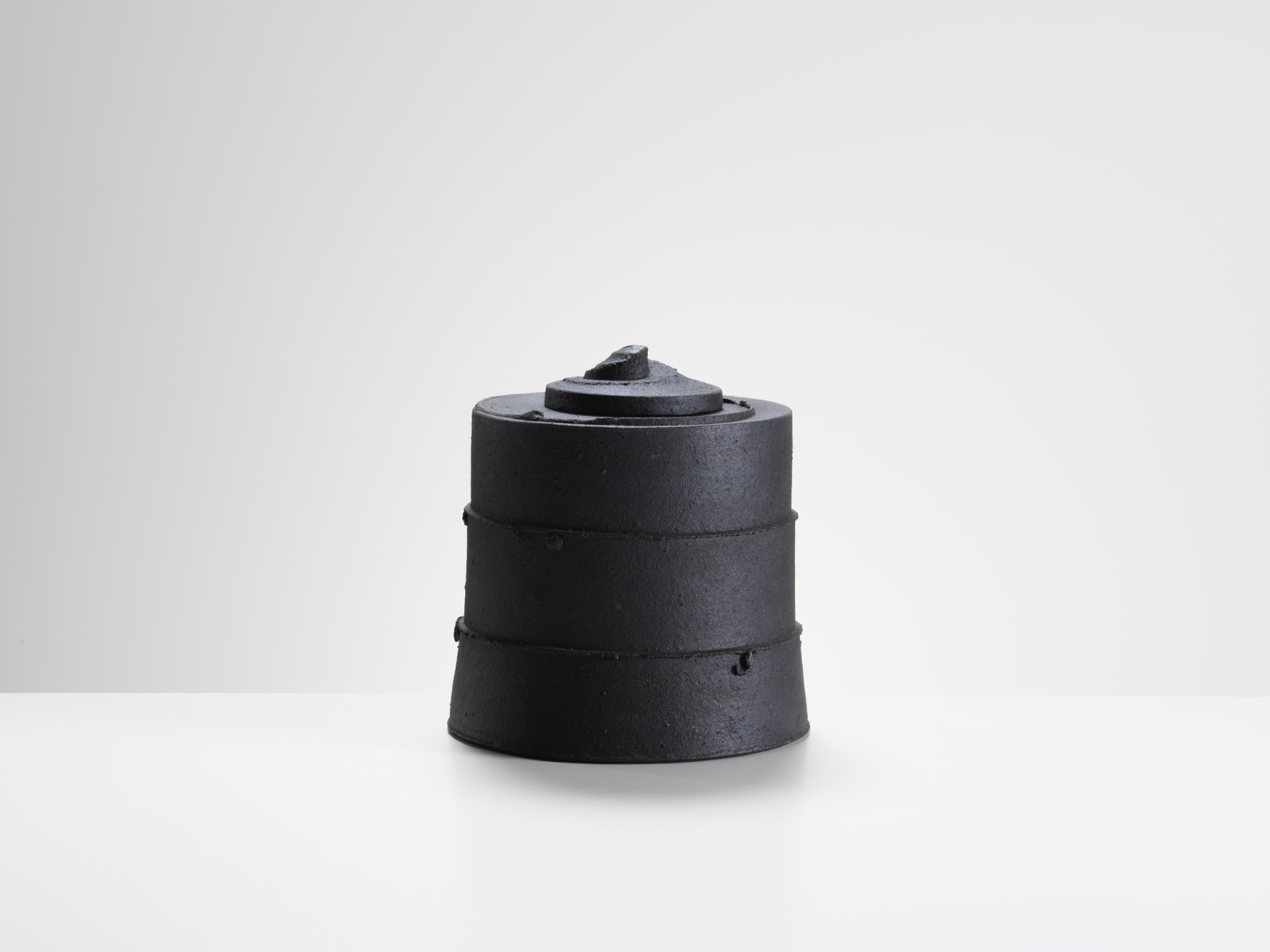 Julian Stair, Circular Cinerary Jar, 2021