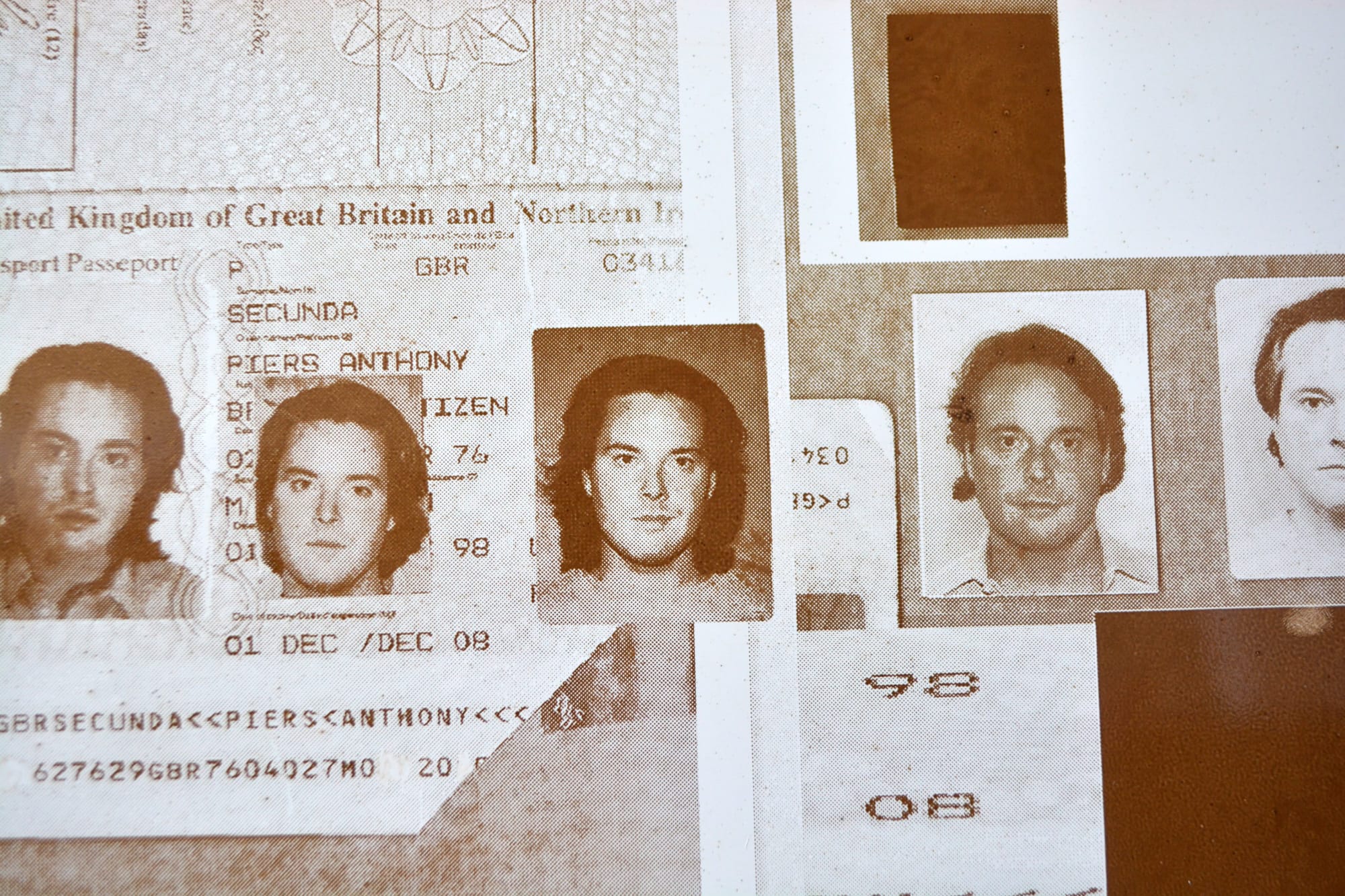 Piers Secunda, 30 years of Passport and ID photos (1991-2021)