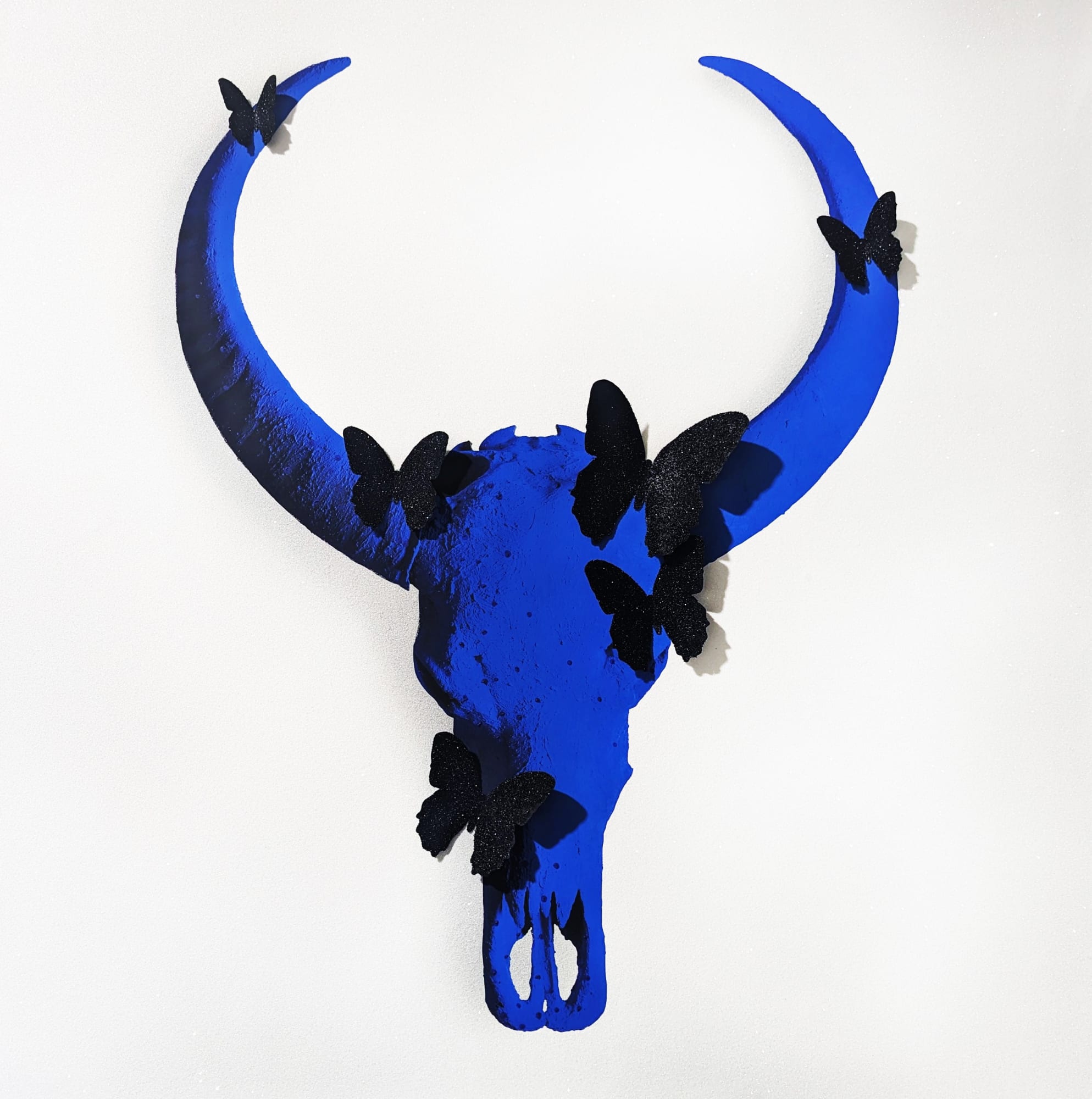 Angela Morris-Winmill, Ultramarine Skull with Black Butterflies