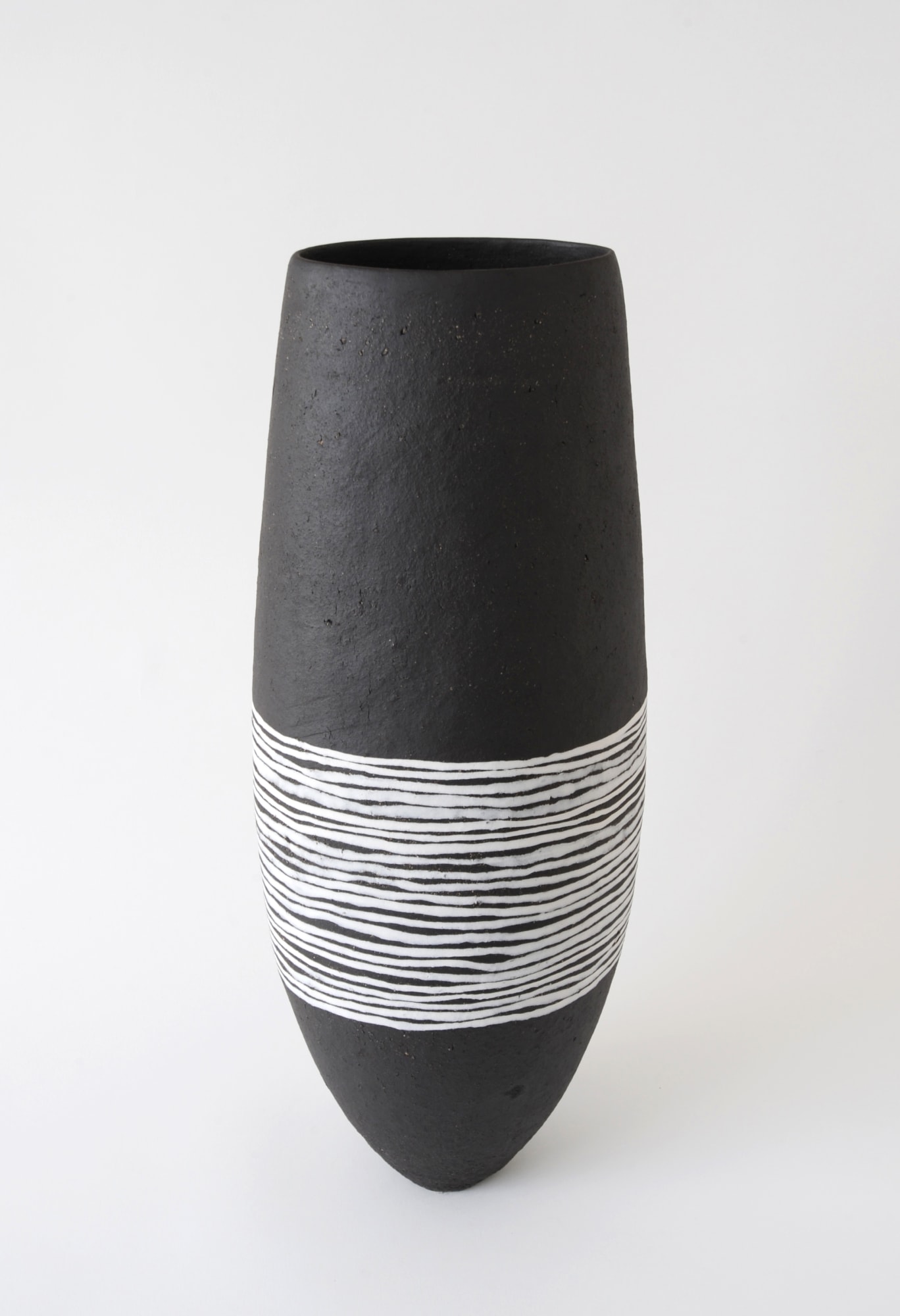 Gabriele Koch, Giant Standing Form, 2021