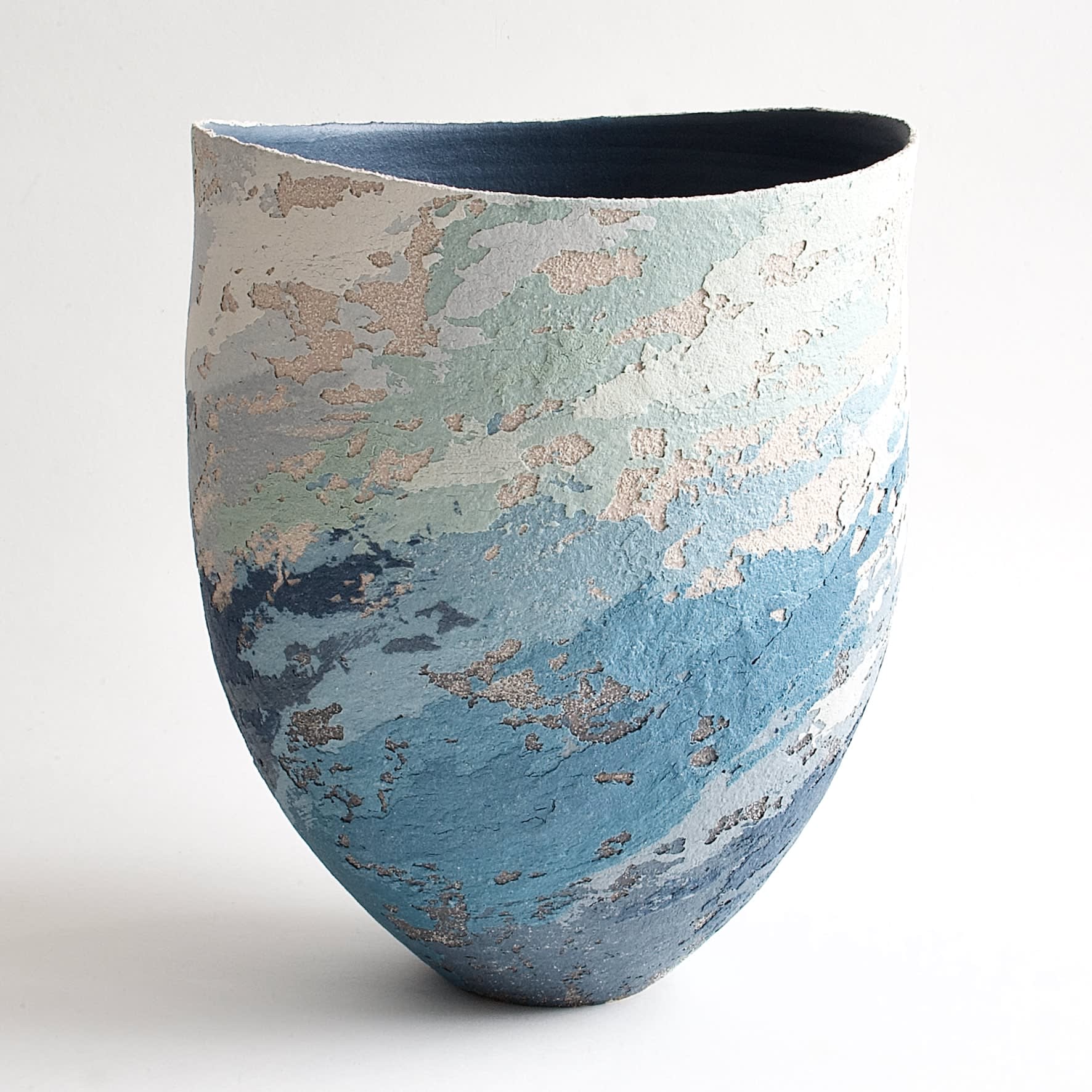 Clare Conrad, Vessel - Scooped Rim, 2024