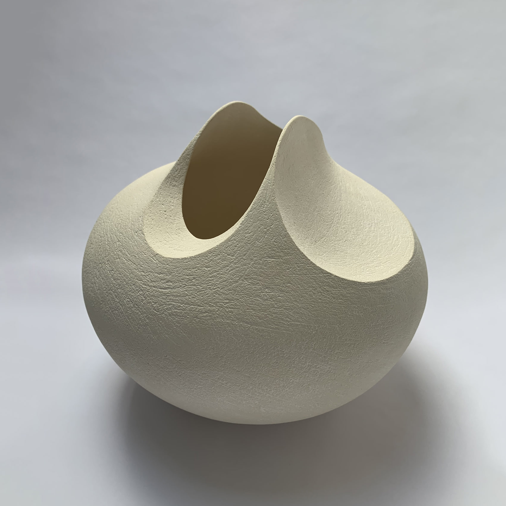 Mitch Pilkington, Low White Stoneware Vessel, 2021