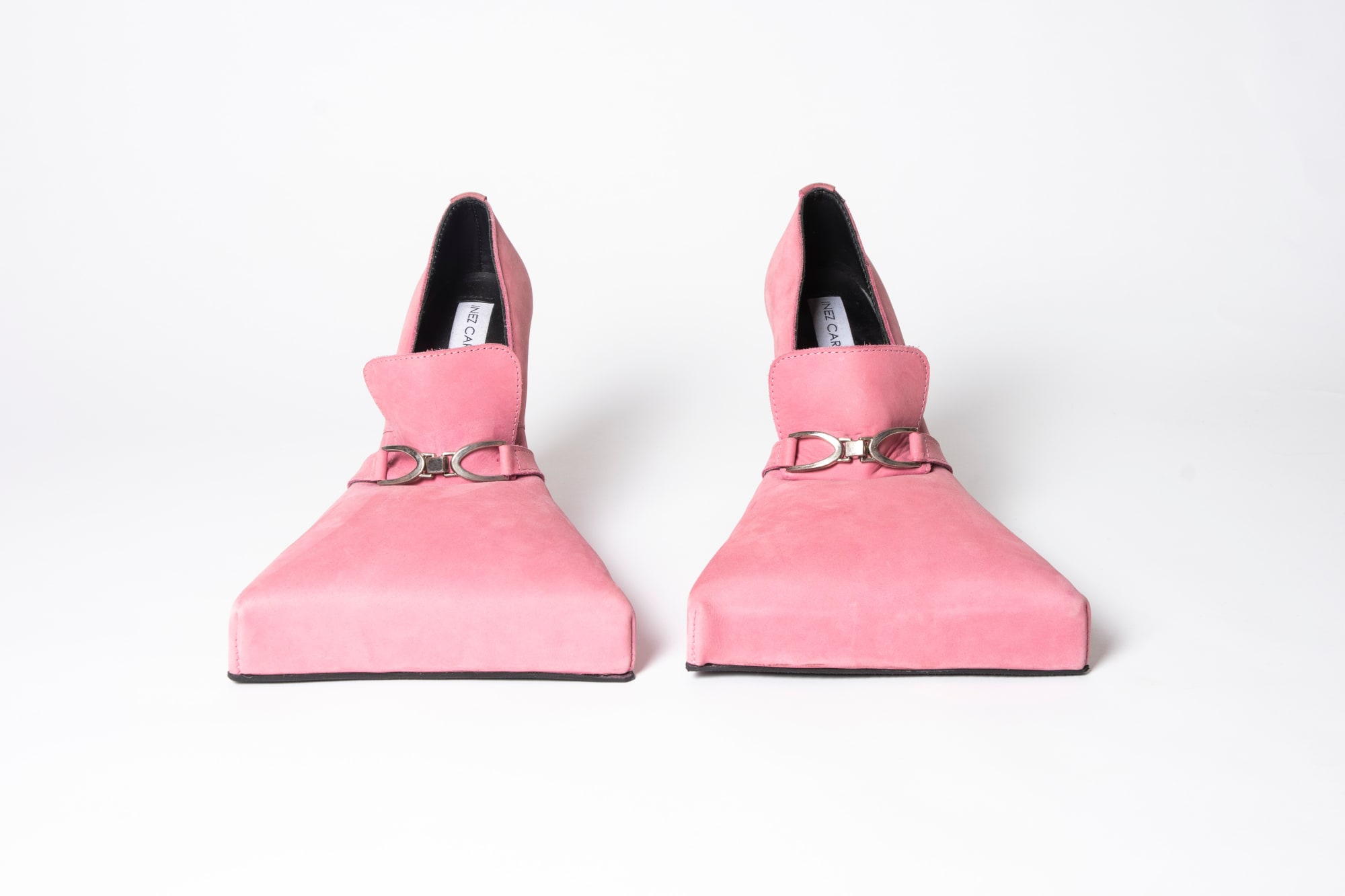 Inez Carmen, Too big for your boots | Pink Heels, 2023