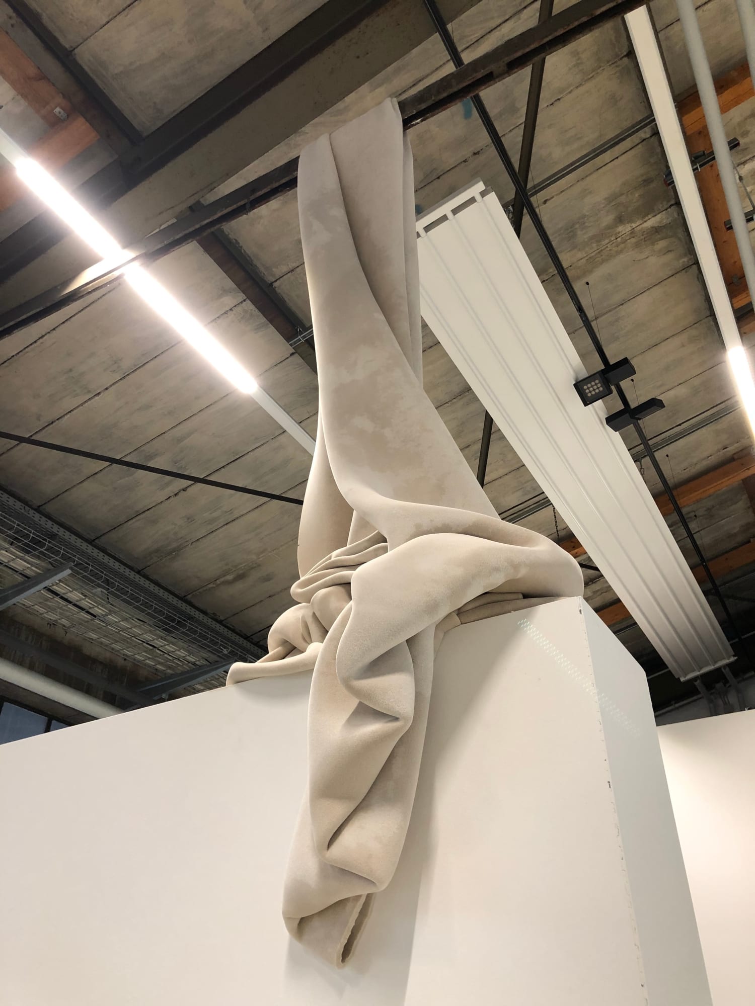 Hannah Bohnen, Backdrop, 2022