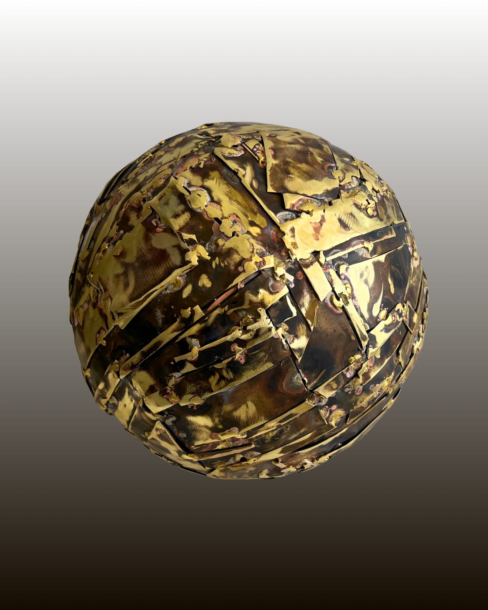 Turaj Ebrahimi, Untitled (Golden sphere), 2024