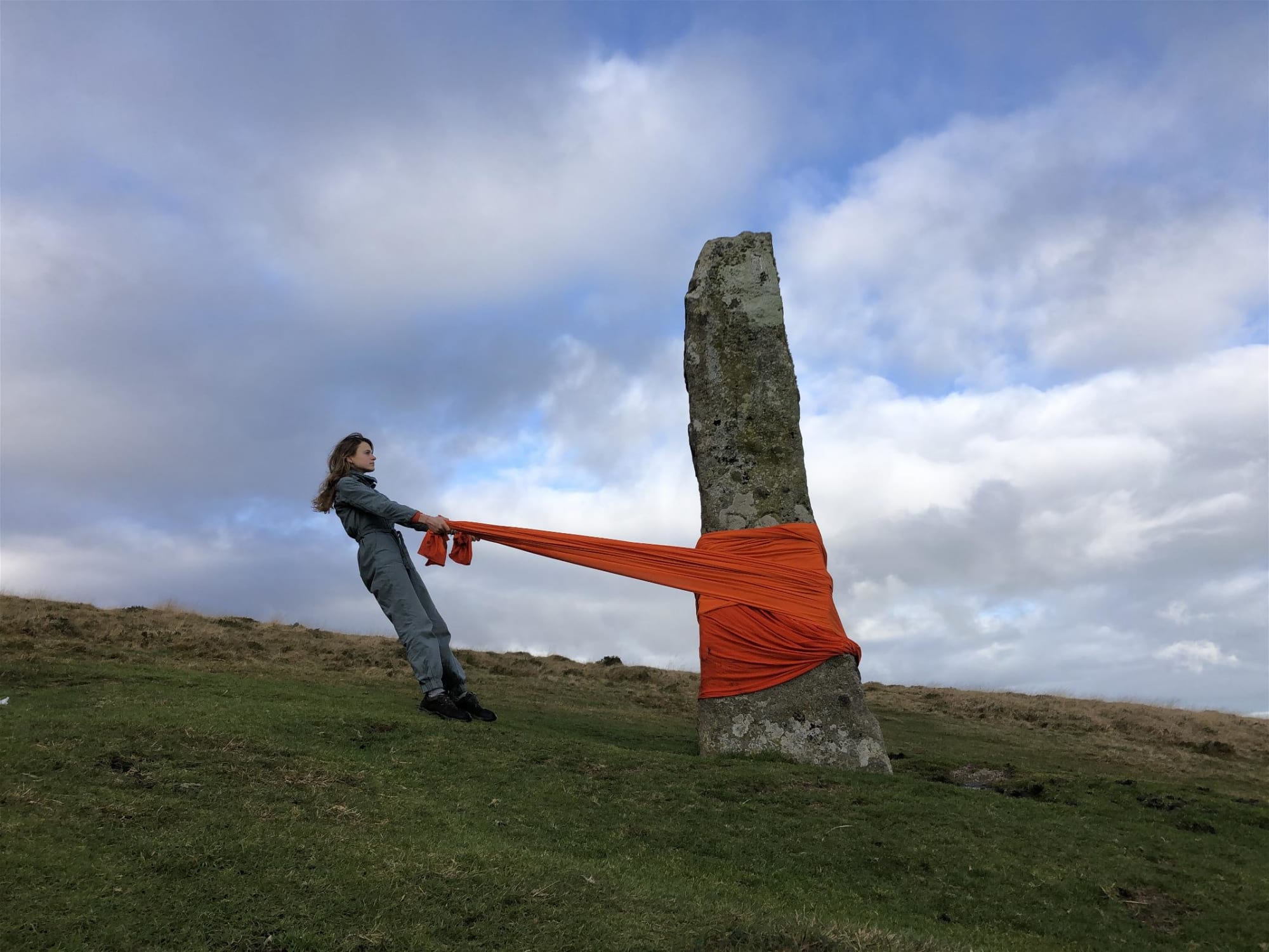 Millie Laing-Tate, Hold on