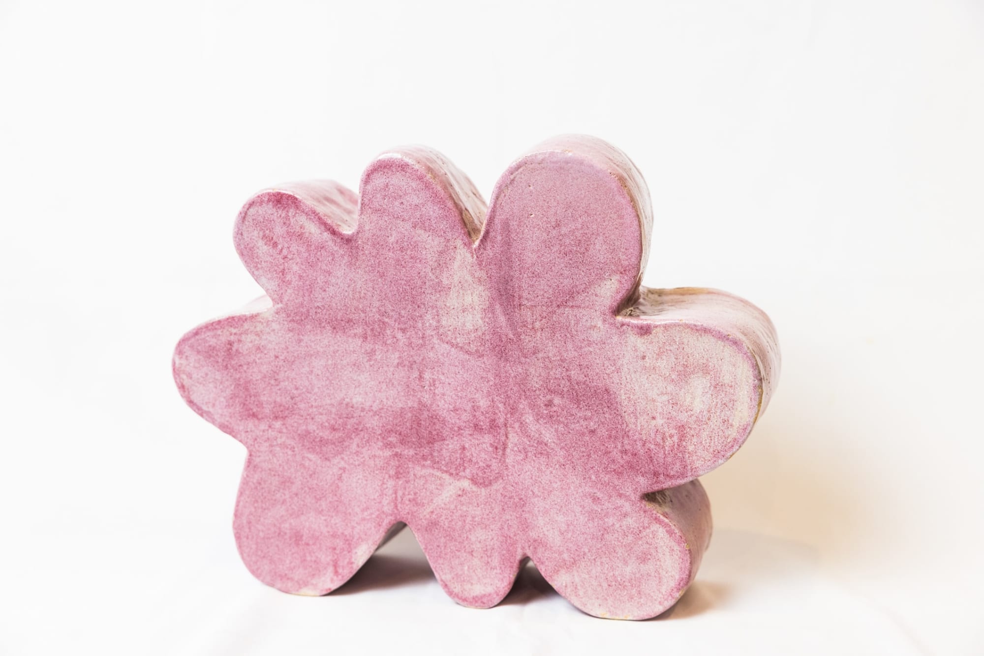 Julia Clarke, Dreaming in Pink, 2025