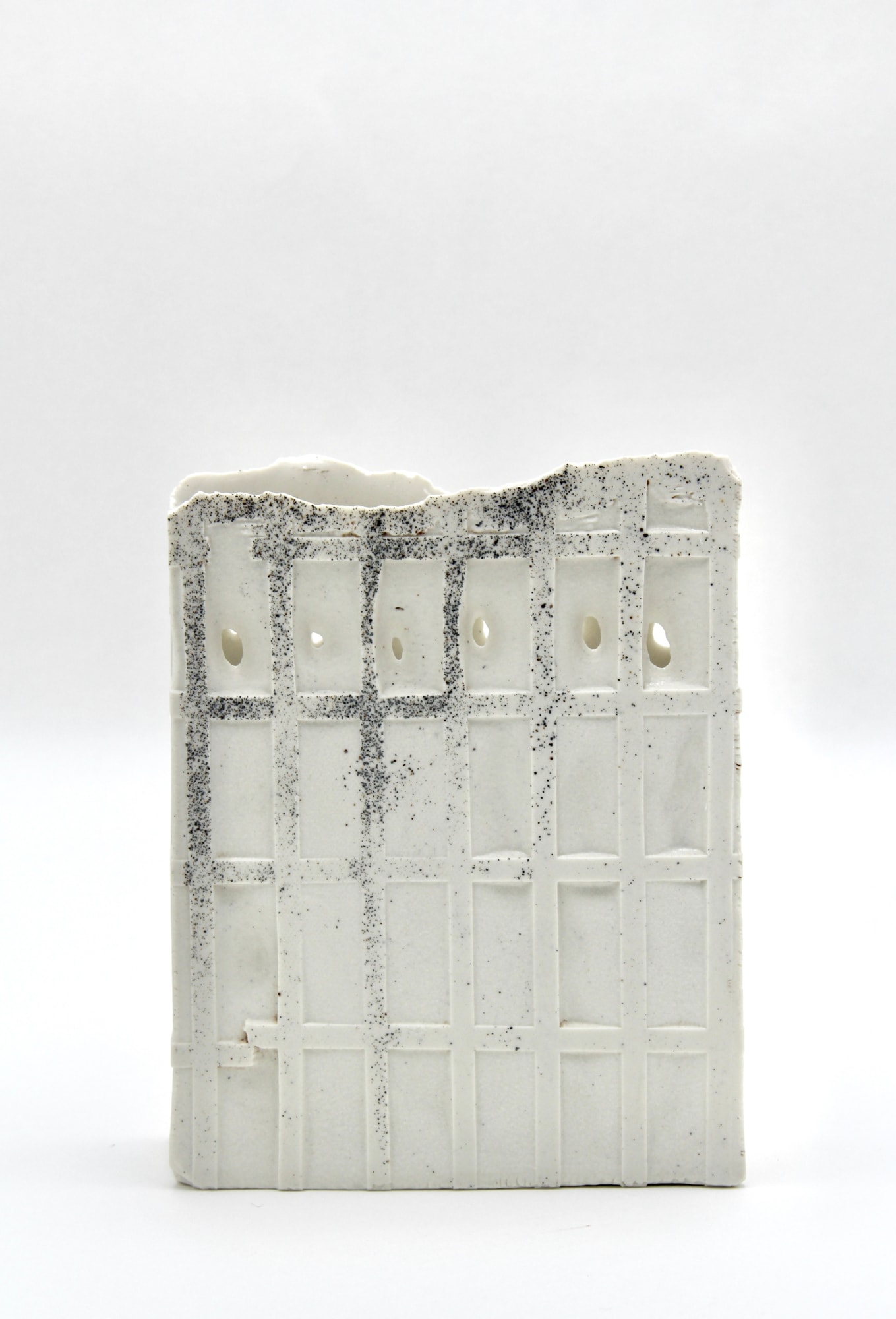 Ella Porter, Pierced by light grid piece, 2024