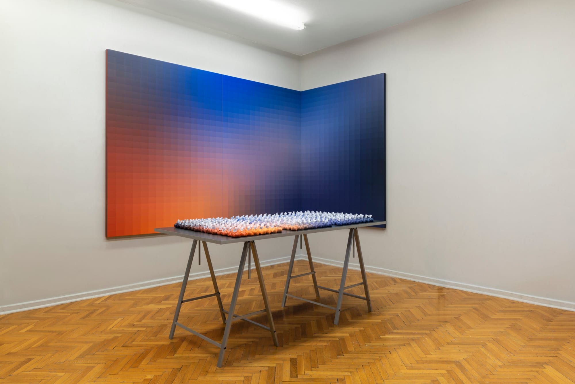 Yağız Özgen, The Telltale Reddish Emission from Knots of Material (1.421 Colors), 2023