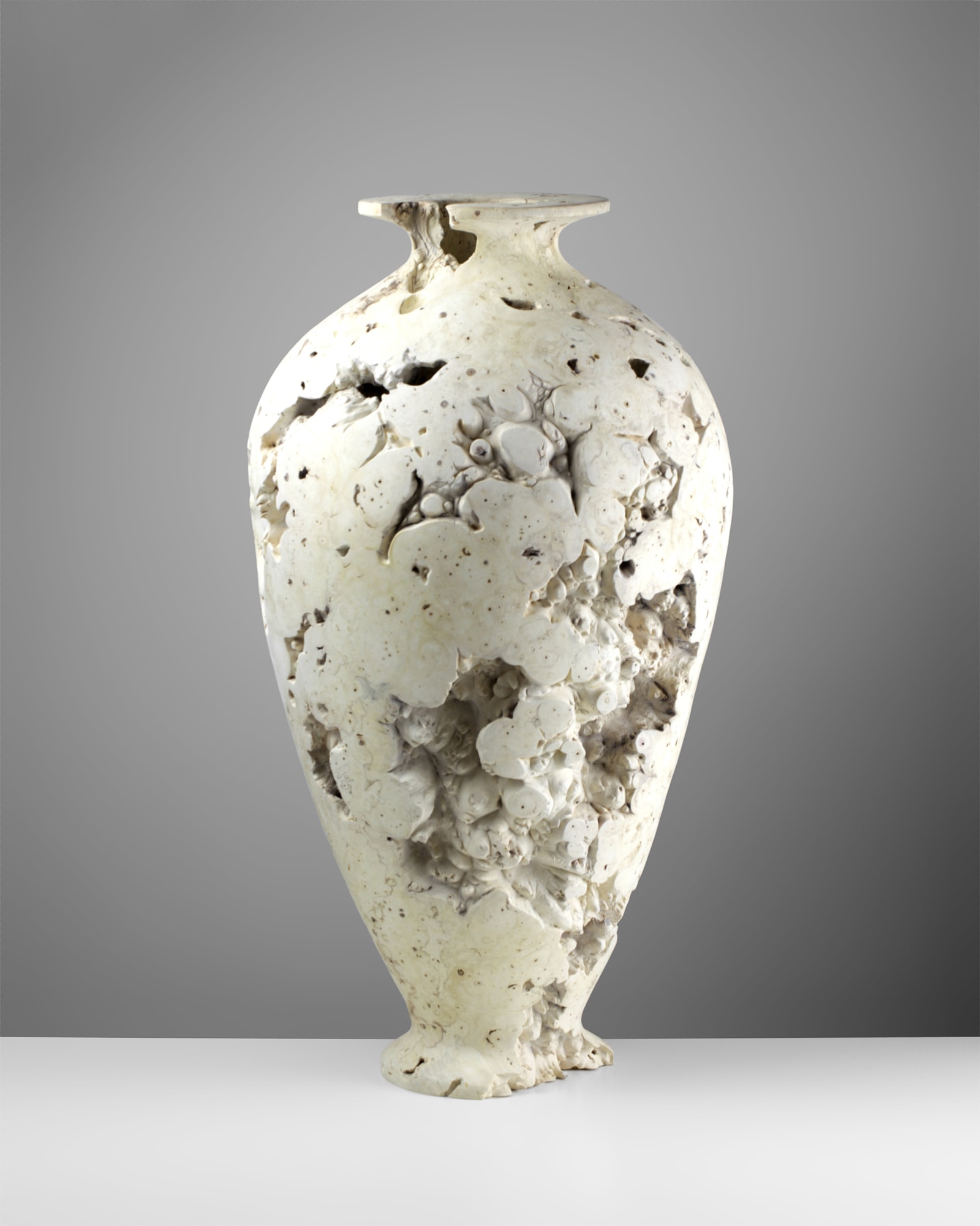 Eleanor Lakelin, Echoes of Amphora: Vase V, 2021
