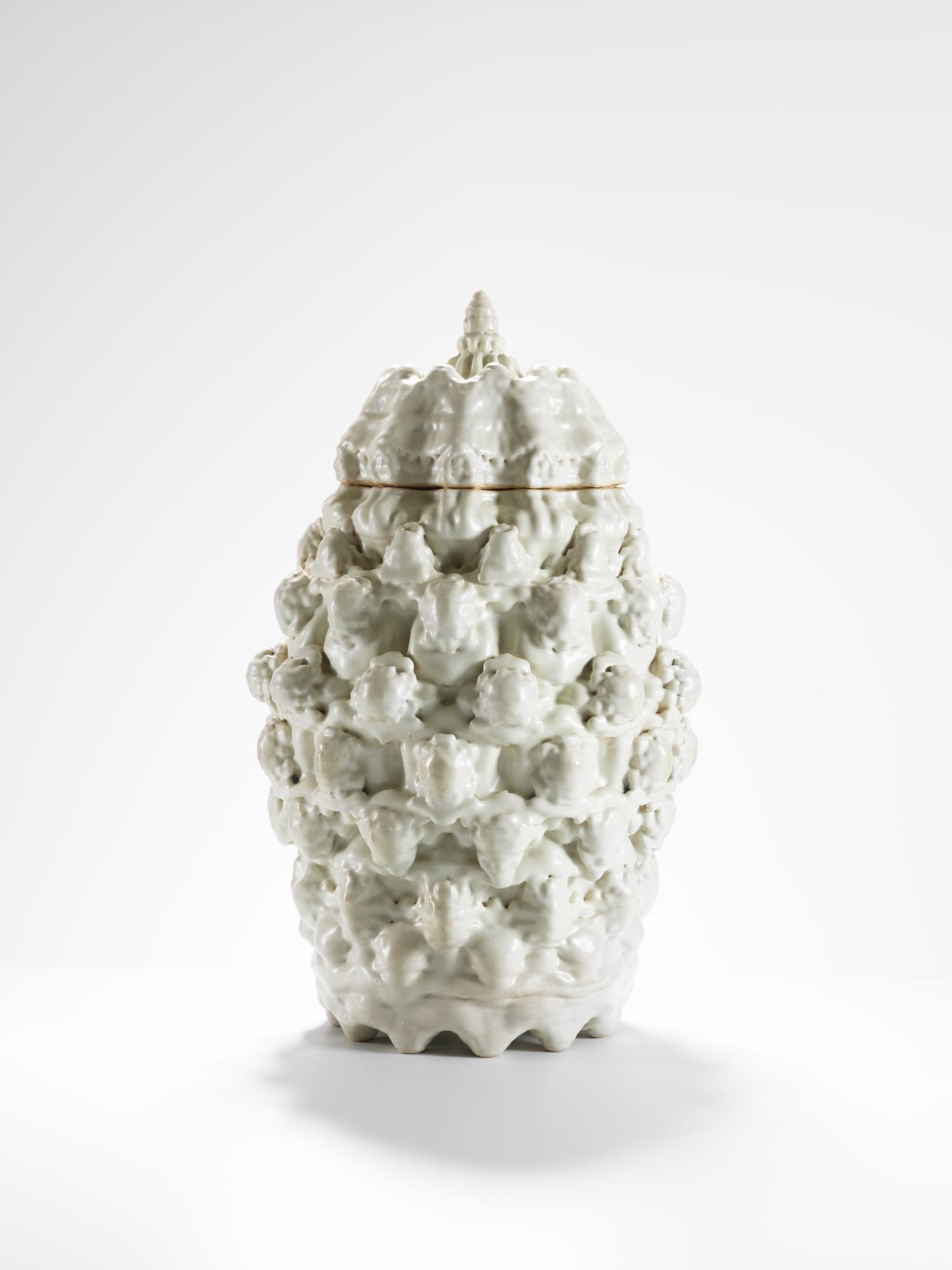 Jonathan Keep, Mandelbulb Urn I, 2021