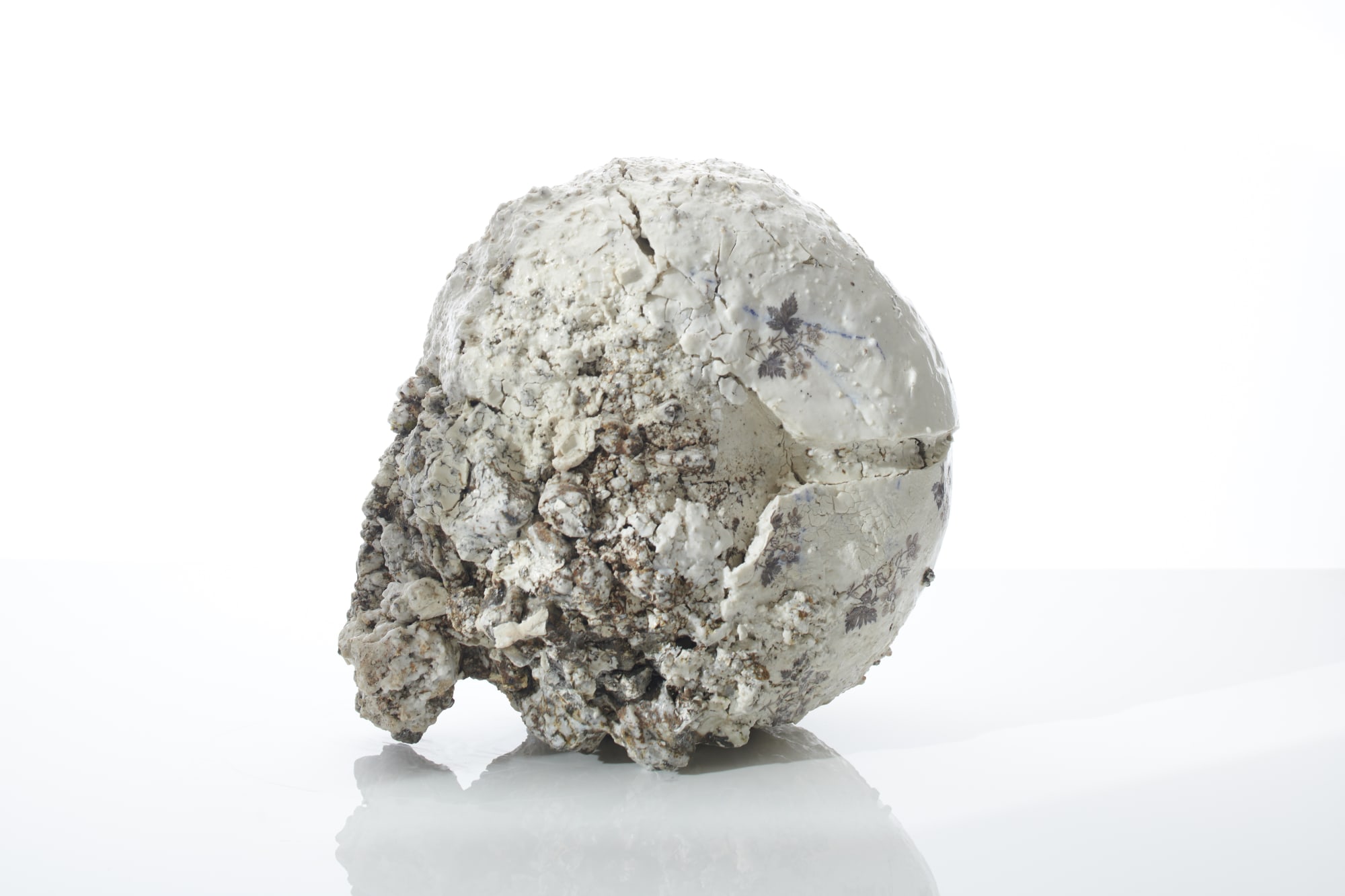 Aneta Regel, White Round Form, 2020