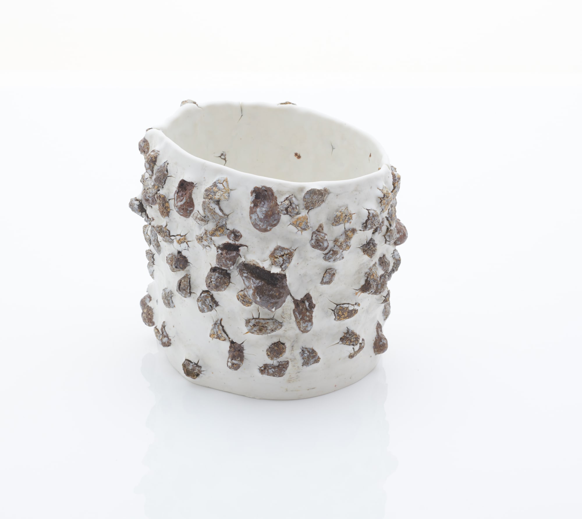 Aneta Regel, Large Vessel (white), 2022