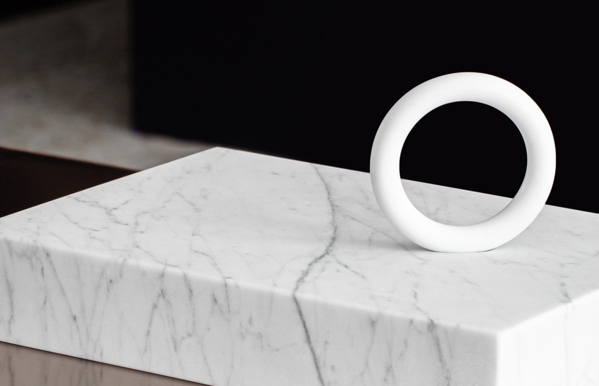 Lin Cheung, Keep - New Page (Bangle), 2023