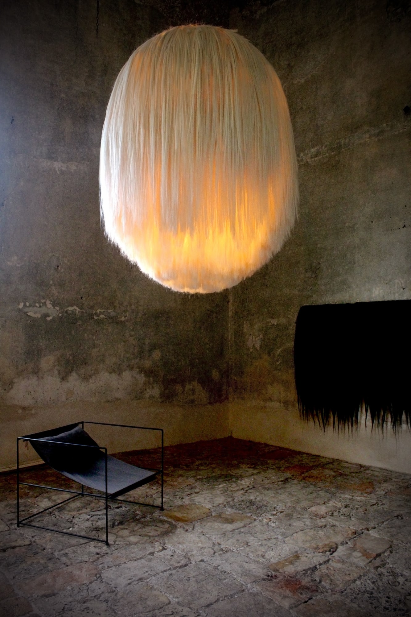 Angela Damman, Eta Chandelier, 2023