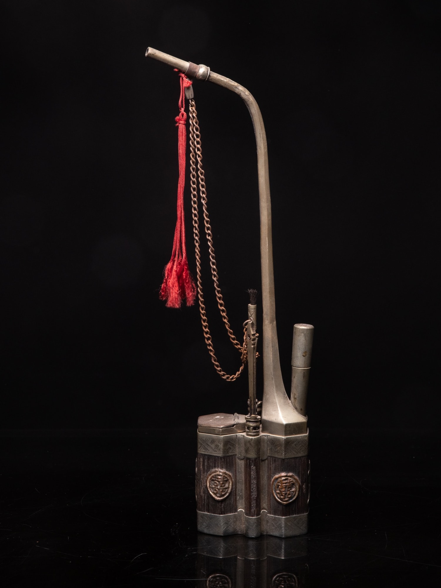 Complete Antique Chinese Water Pipe in Paktong (=an Alloy of Zinc, Copper and Nickel). The Base is decorated with fine plates in Bamboo and Red Copper. It is also provided with Ideograms.,