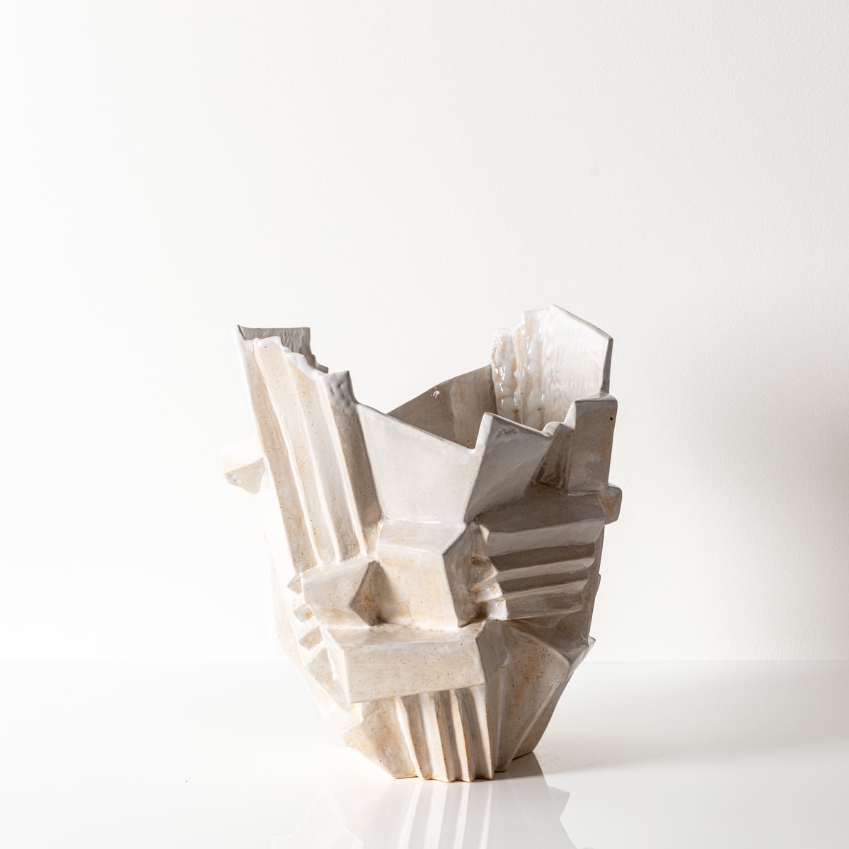 R. A. Pesce, Brutalist Vessel n. 15