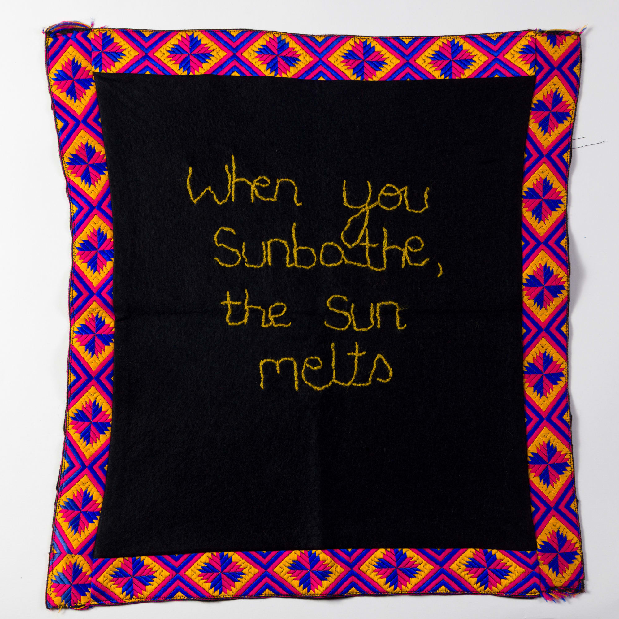 Aya Haidar, اذا بتتشمسي بتذوب الشمس (Tolteesh series), 2019