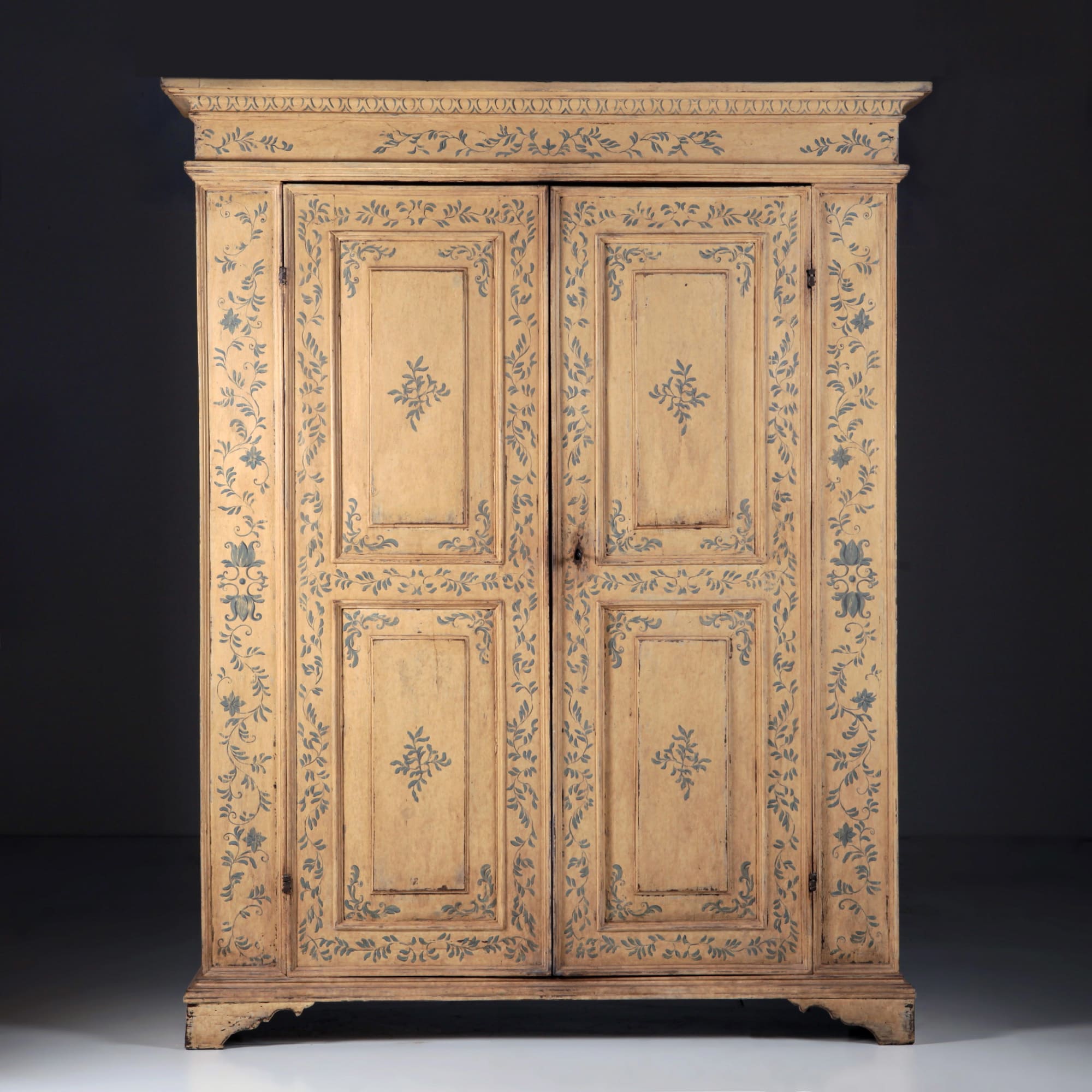 ITALIAN ARMOIRE , XVIII Century (SOLD)