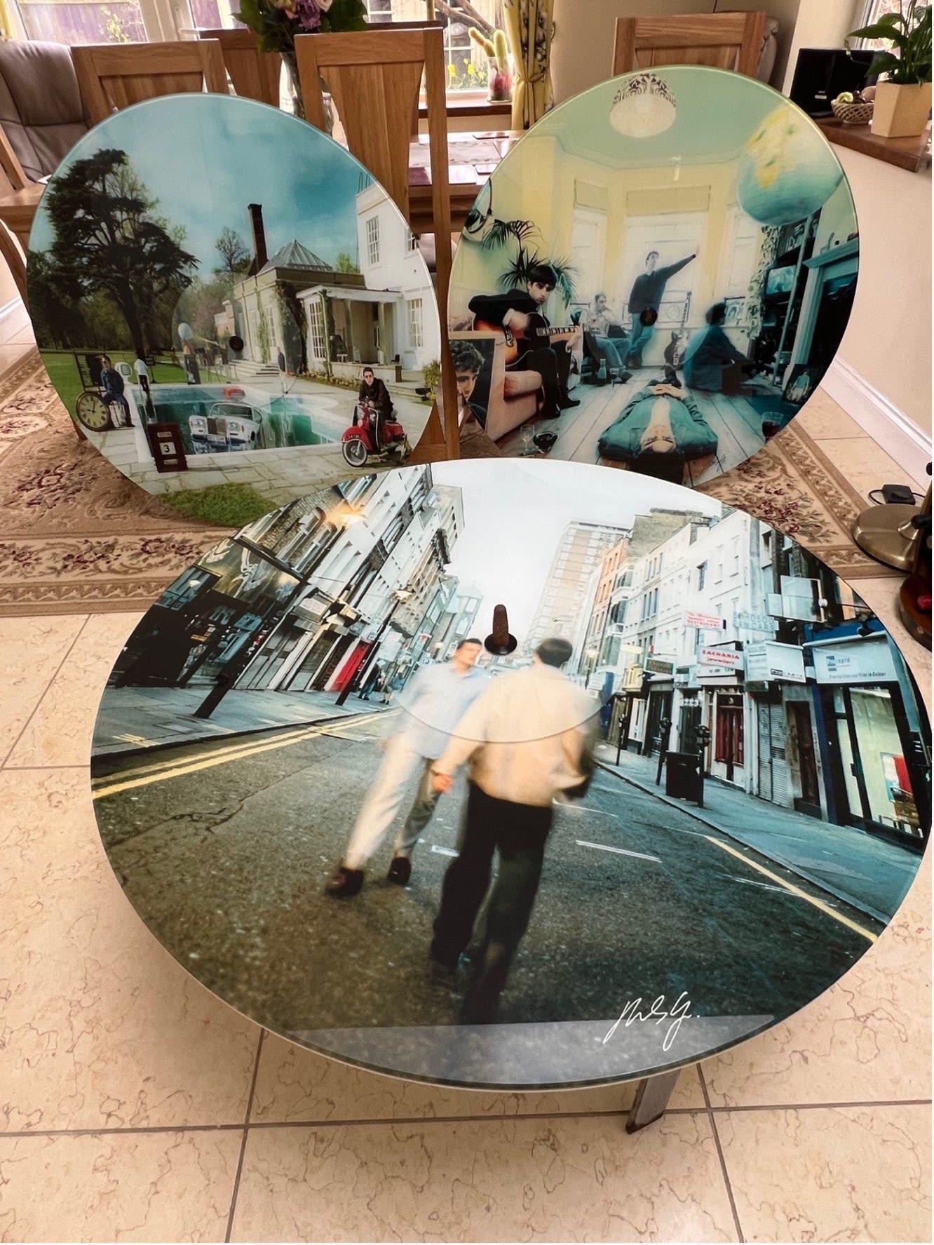 Michael Spencer Jones, OASIS ROCK TOPS - COFFEE TABLE